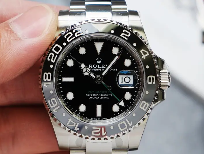 Rolex GMT Master II ‘Bruce Wayne’ 126710GRNR: A Detailed Review