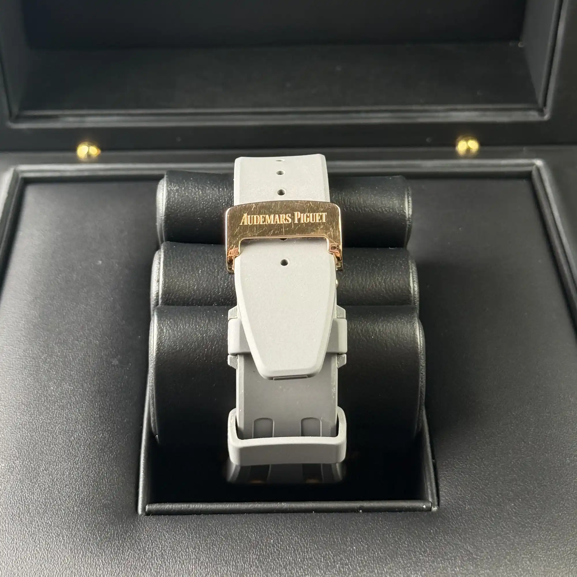 Audemars Piguet Royal Oak Offshore 26231OR.ZZ.D003CA.01 - Pre-Owned - Bracelet