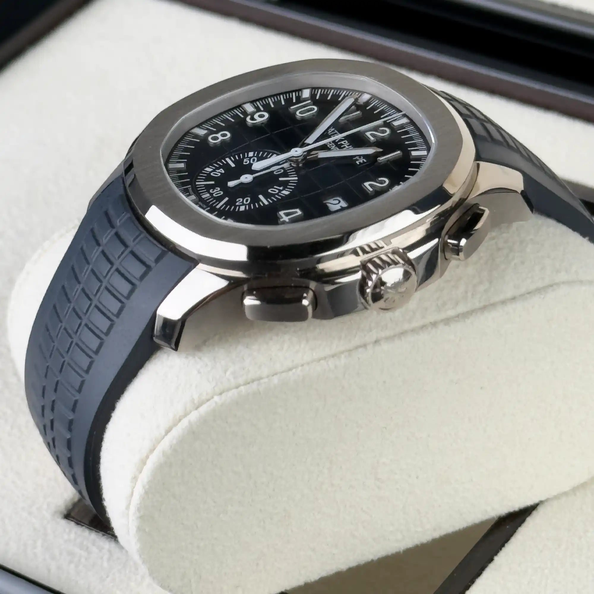 Patek Philippe Aquanaut Chronograph White Gold 42.2mm Blue Dial 5968g-001 - Side 2