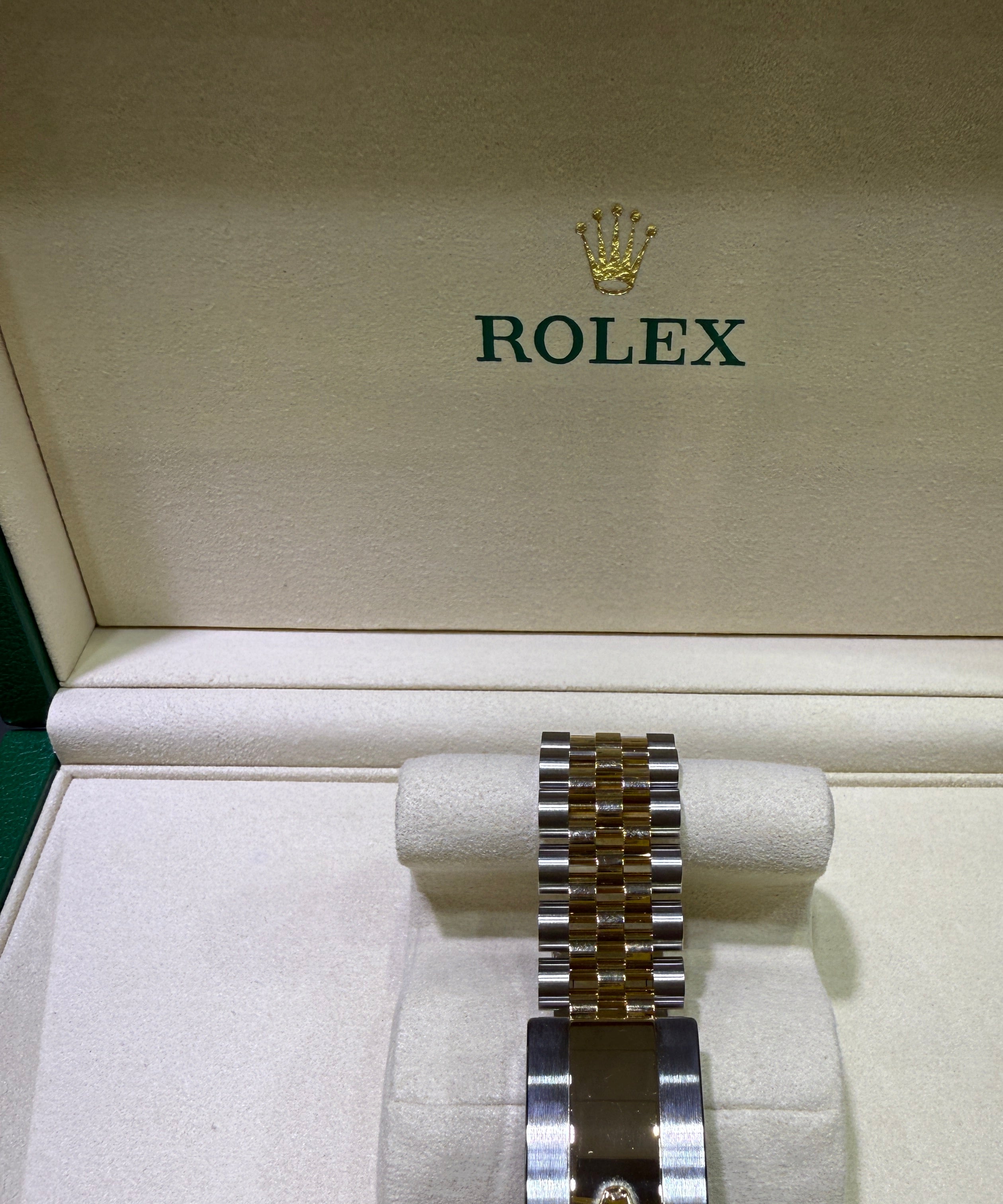 Rolex Datejust 36 Olive Green Roman Diamond Oystersteel Yellow Gold Jubilee 126233 - Bracelet