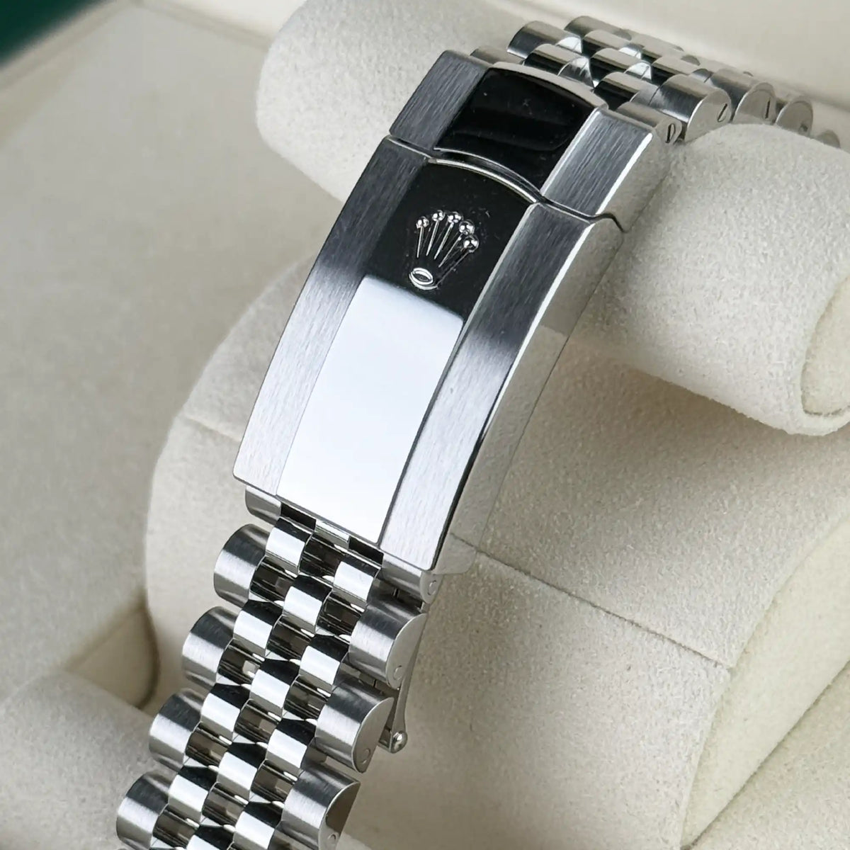 Rolex Datejust 36 Purple Roman Diamond Oystersteel White Gold Jubilee 126234 - Clasp 2