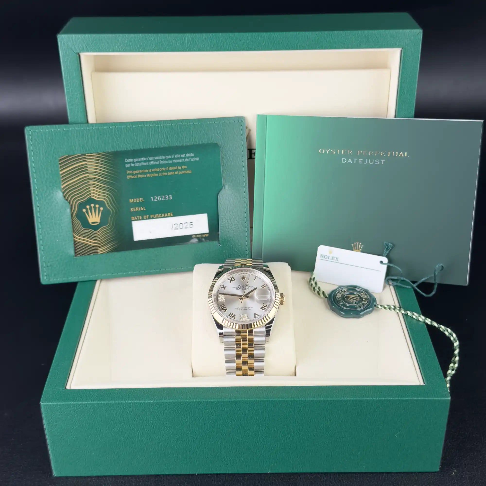 Rolex Datejust 36 Silver Diamond Oystersteel Yellow Gold Jubilee 126233 - preowned - full set