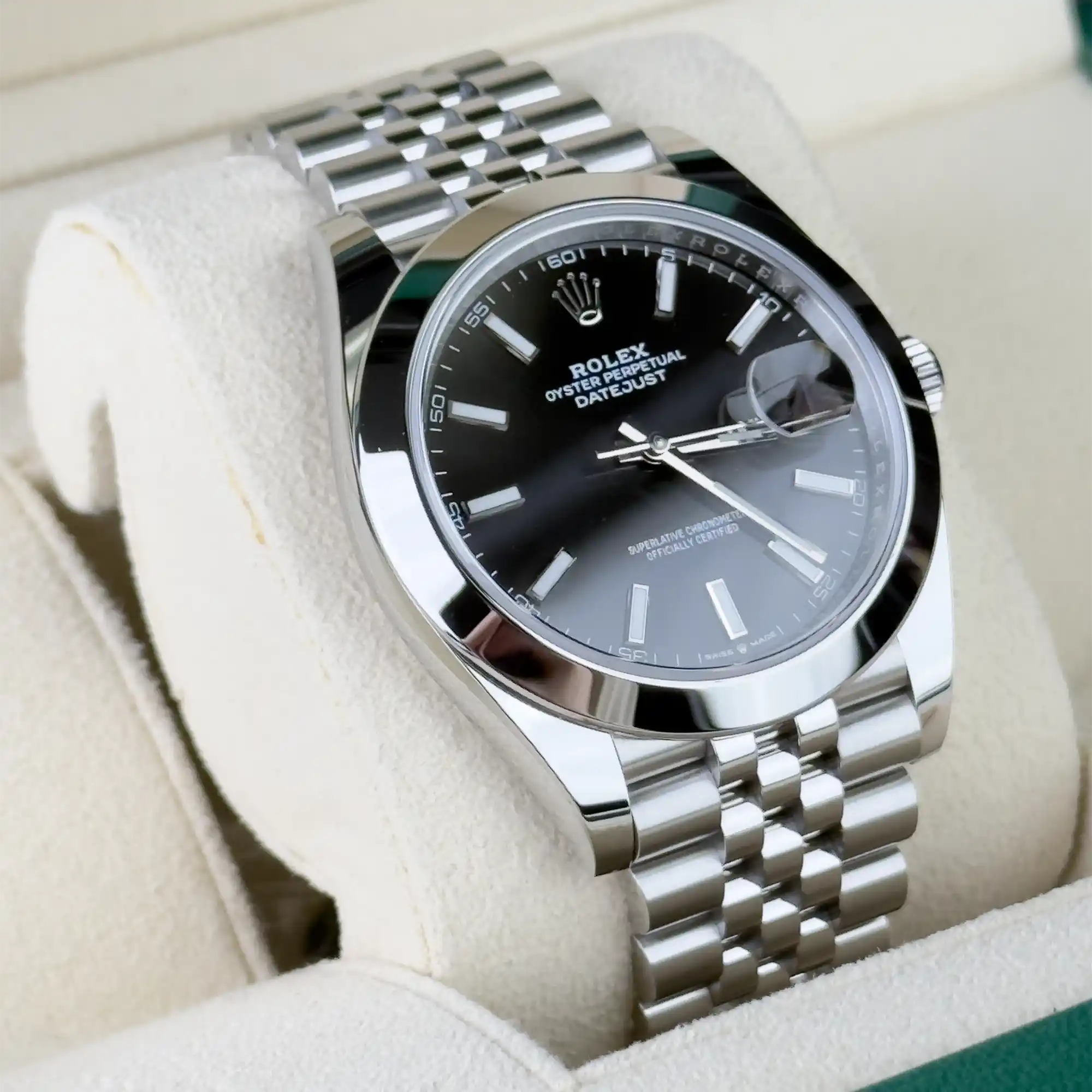 Rolex Datejust 41 Black Index Oystersteel Jubilee 126300- Pre-Owned Side 1