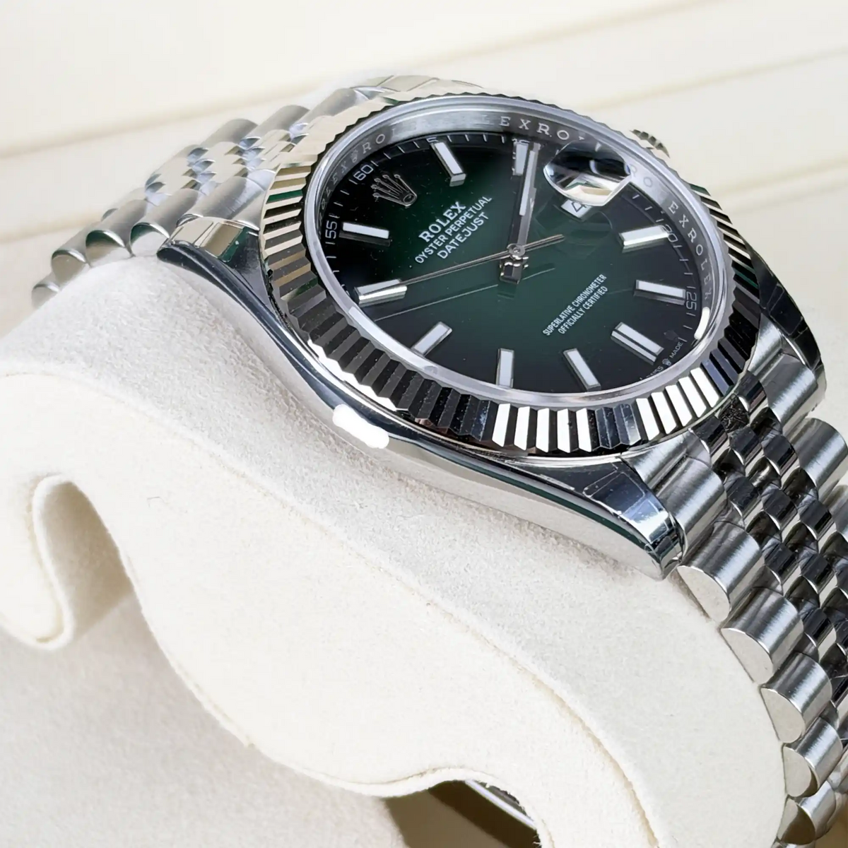 Rolex Datejust 41 Green Ombre Jubilee 126334 - 2026 New Card - Side 1