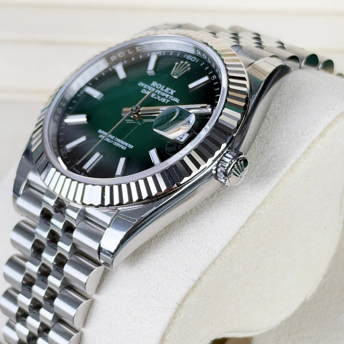 Rolex Datejust 41 Green Ombre Jubilee 126334 - 2026 New Card - Side 2