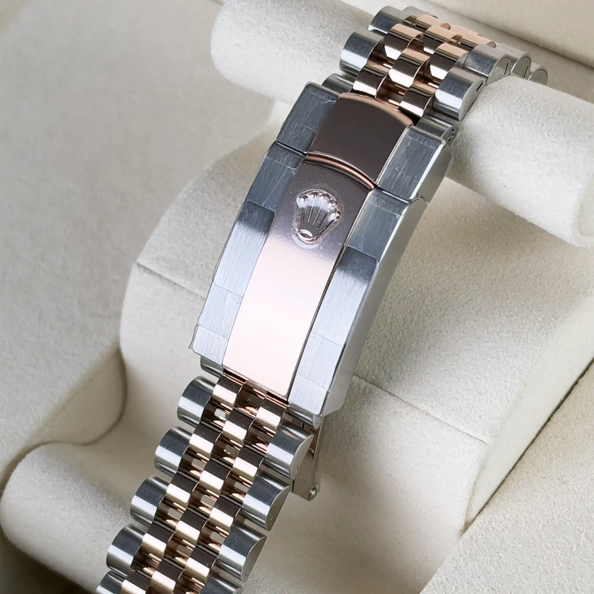 Rolex Datejust 41 Mint Green Rose Gold Oystersteel Jubilee 126331 - 2026 New Releases - 2026 Unworn - Bracelet 3