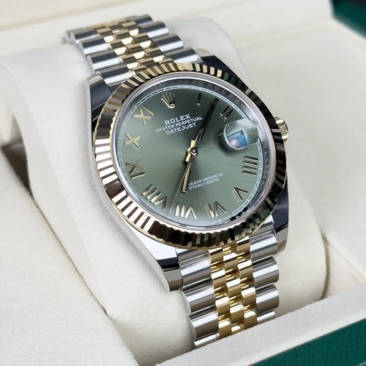 Rolex Datejust 41 Olive Green Yellow Gold Oystersteel Jubilee 126333 - 2026 New Releases - Left