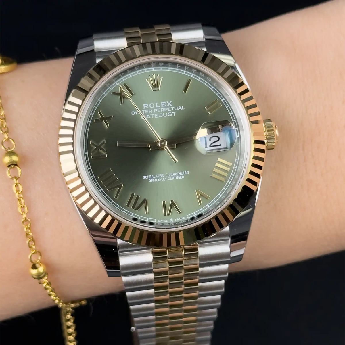 Rolex Datejust 41 Olive Green Yellow Gold Oystersteel Jubilee 126333 - 2026 New Releases - Wrist
