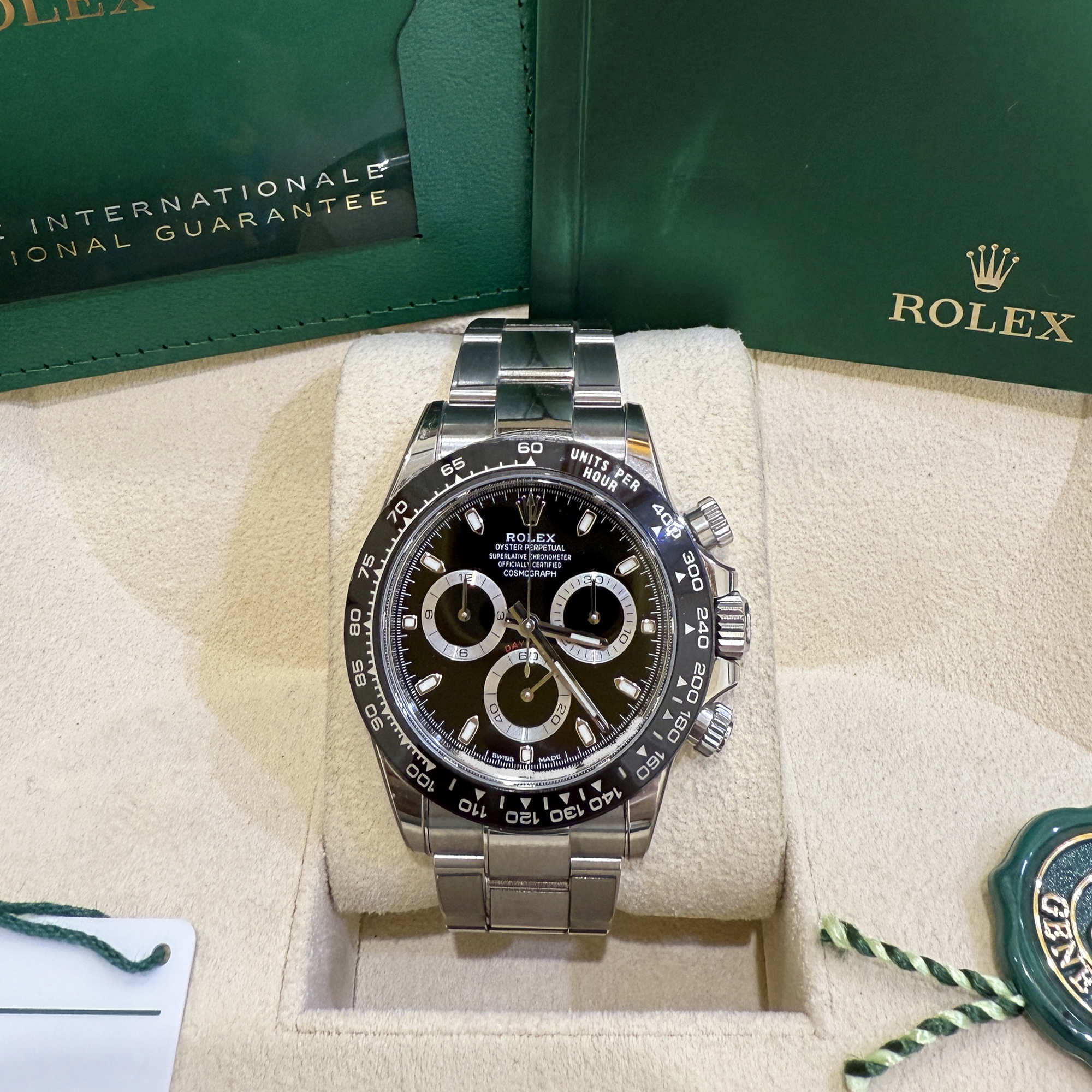 Rolex Daytona Black "Panda" 116500LN - Pre-owned - Full Set