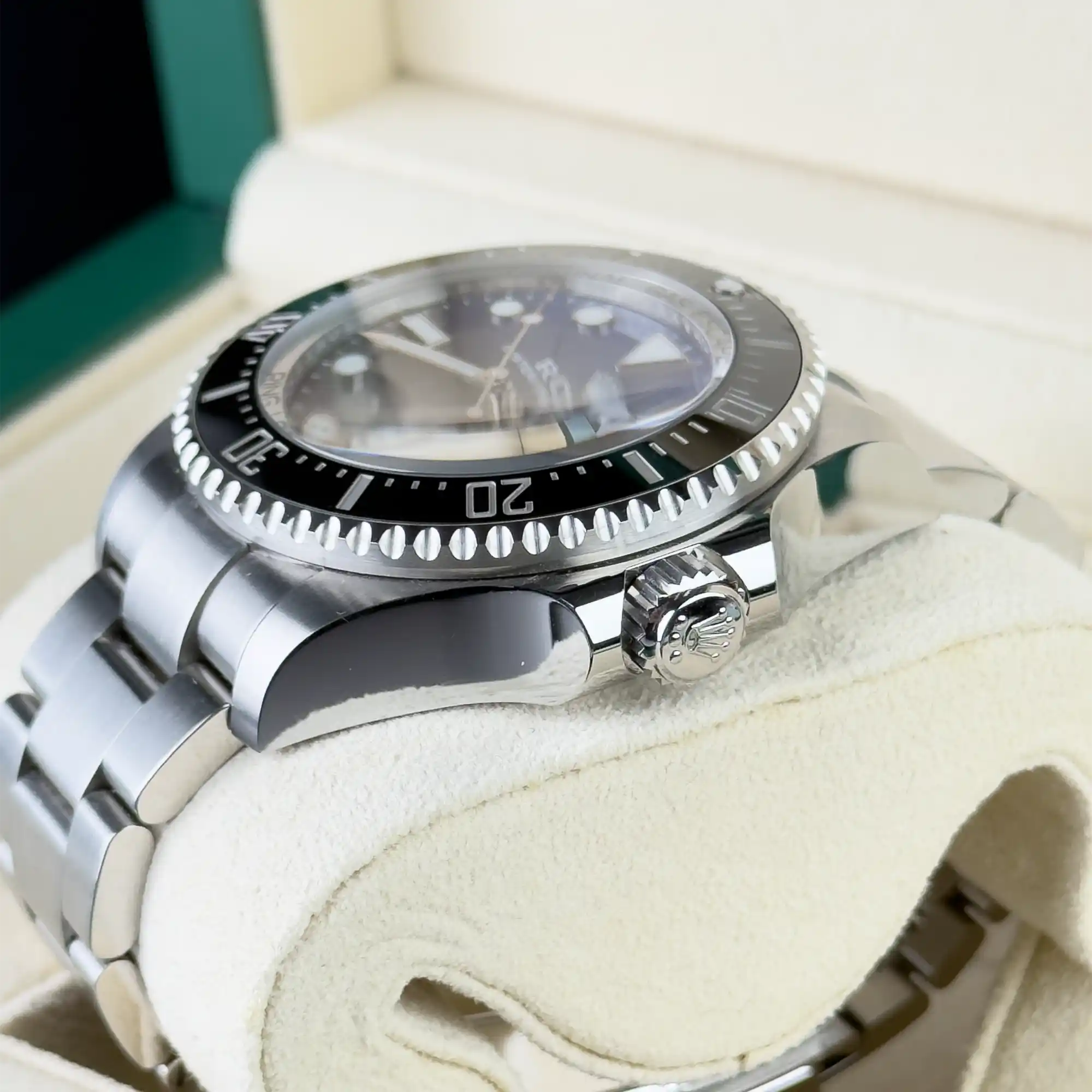 Rolex Deep Sea "James Cameron" 126660 - Slider - Side 1