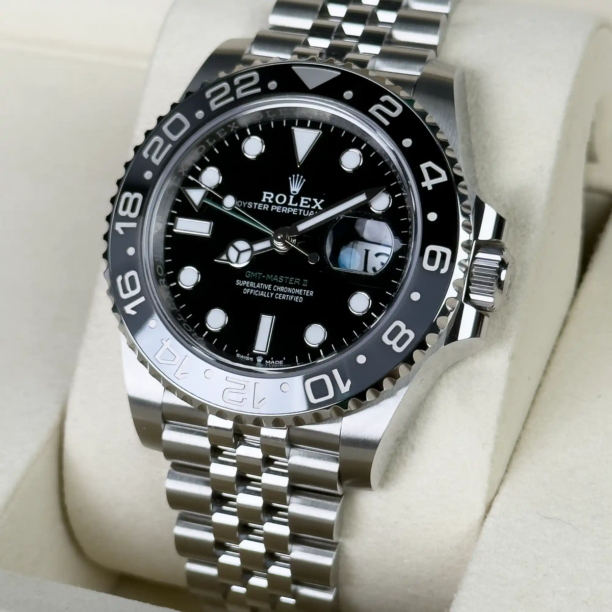 Rolex GMT Master II "Bruce Wayne" Jubilee 126710GRNR - Right 1