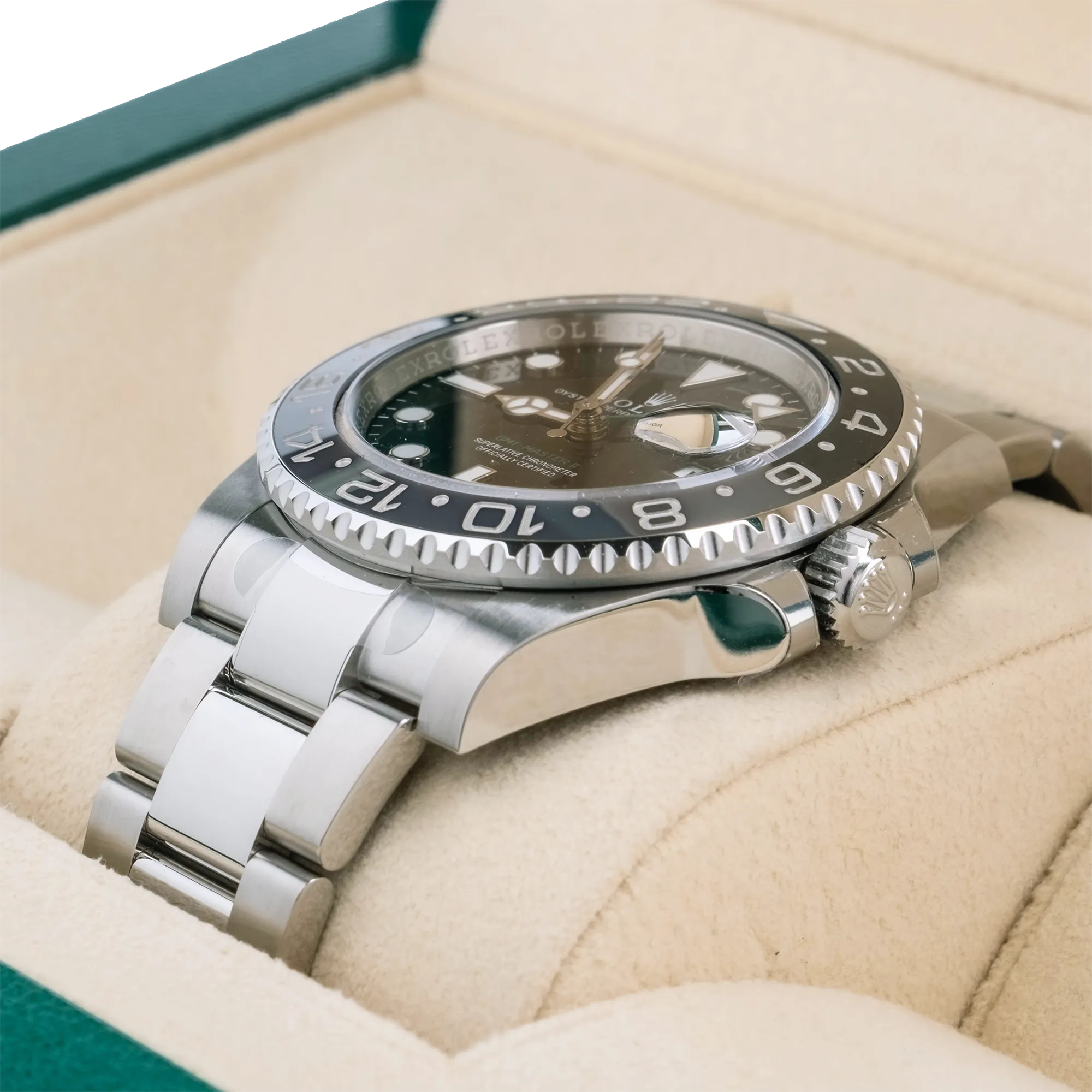 Rolex_GMT_Master_II_Bruce_Wayne_Oyster_126710GRNR_- Right