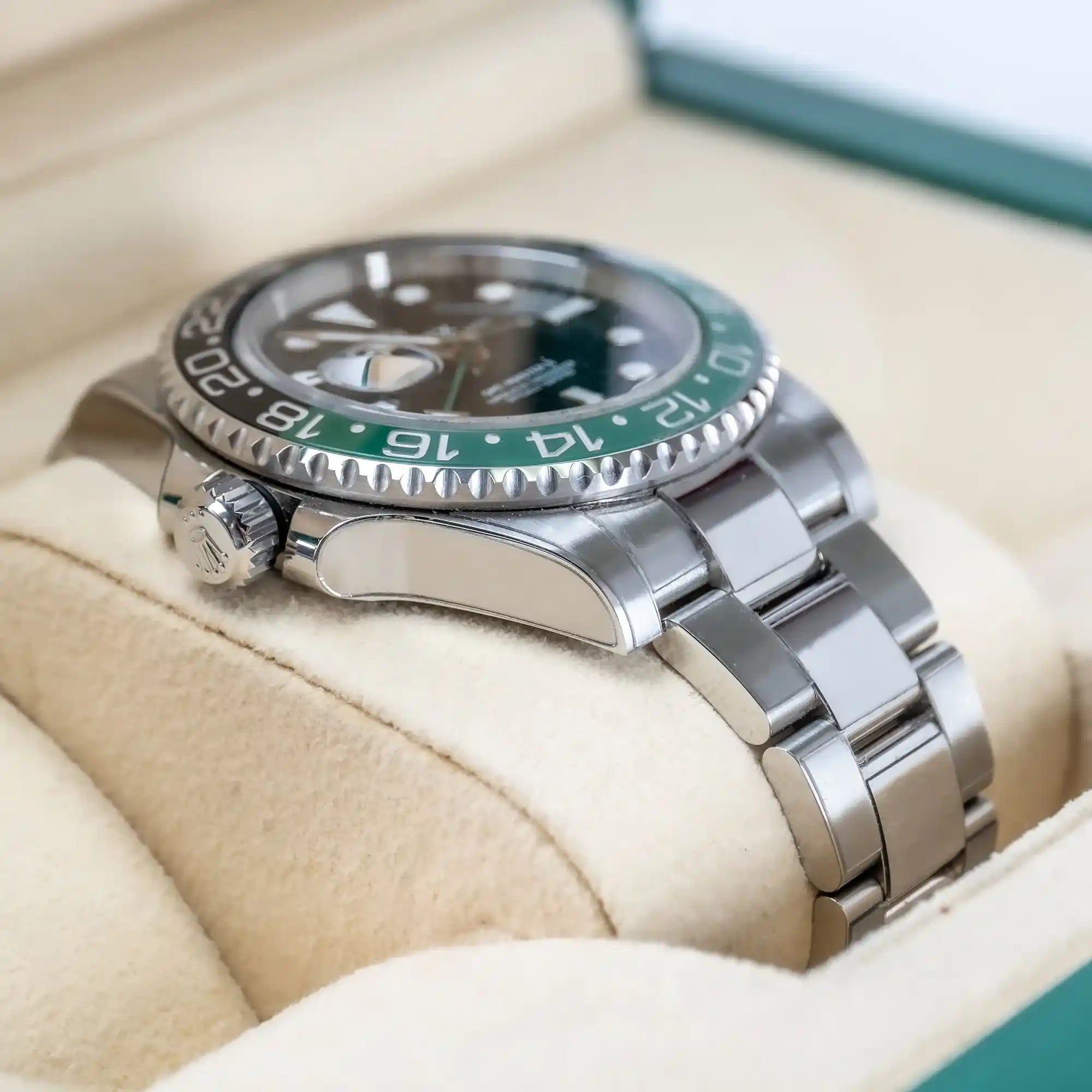 Rolex_GMT_Master_II_Sprite_Oyster_126720VTNR_-_Pre-owned_-_Left