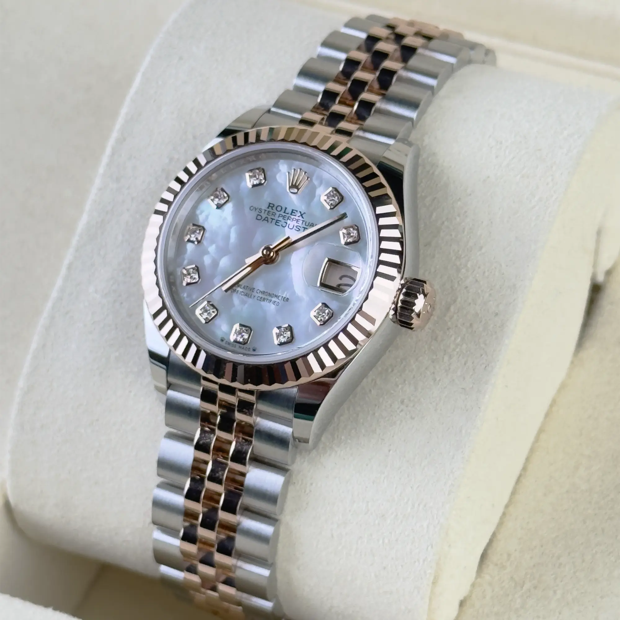 Rolex Lady Datejust 28 Mother of Pearl Diamond Oystersteel Rose Gold Jubilee 279171 - Side 2