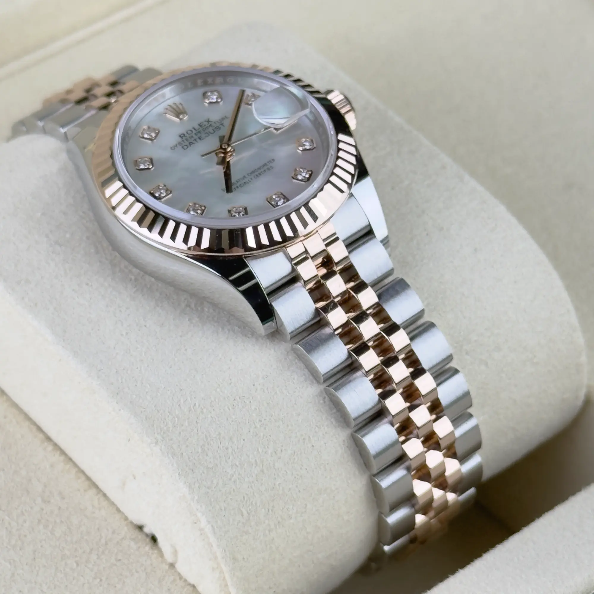 Rolex Lady Datejust 28 Mother of Pearl Diamond Oystersteel Rose Gold Jubilee 279171 - Side 3