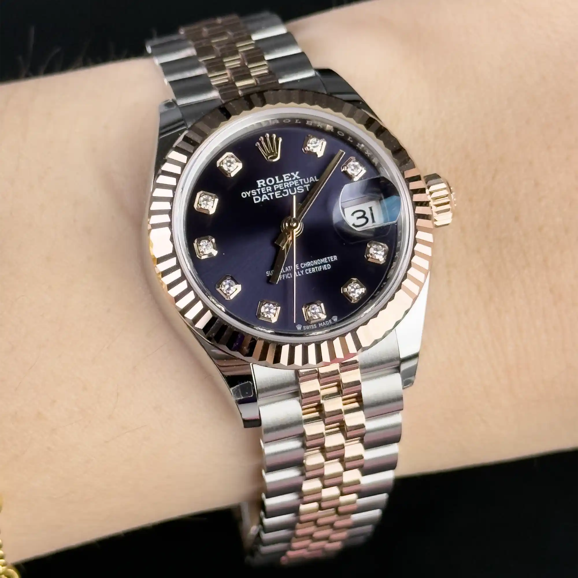 Rolex Lady Datejust 28 Purple Diamond Oystersteel Rose Gold Jubilee 279171 - Wrist
