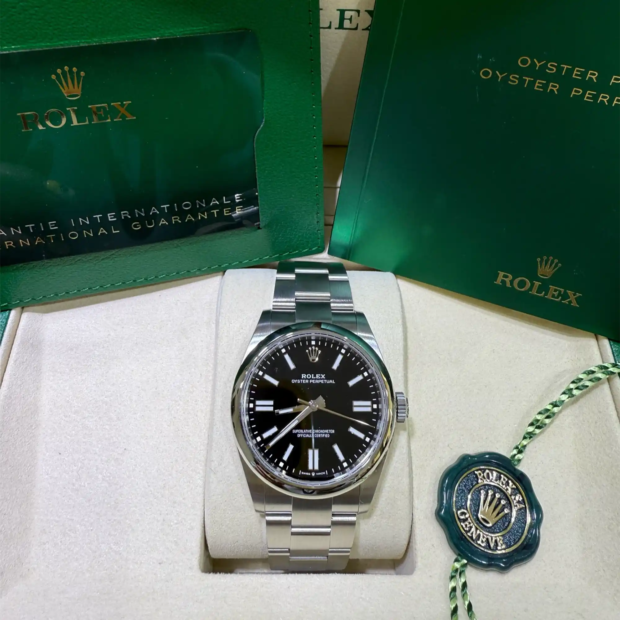 Rolex Oyster Perpetual 41 Black Dial 134300 - Full set