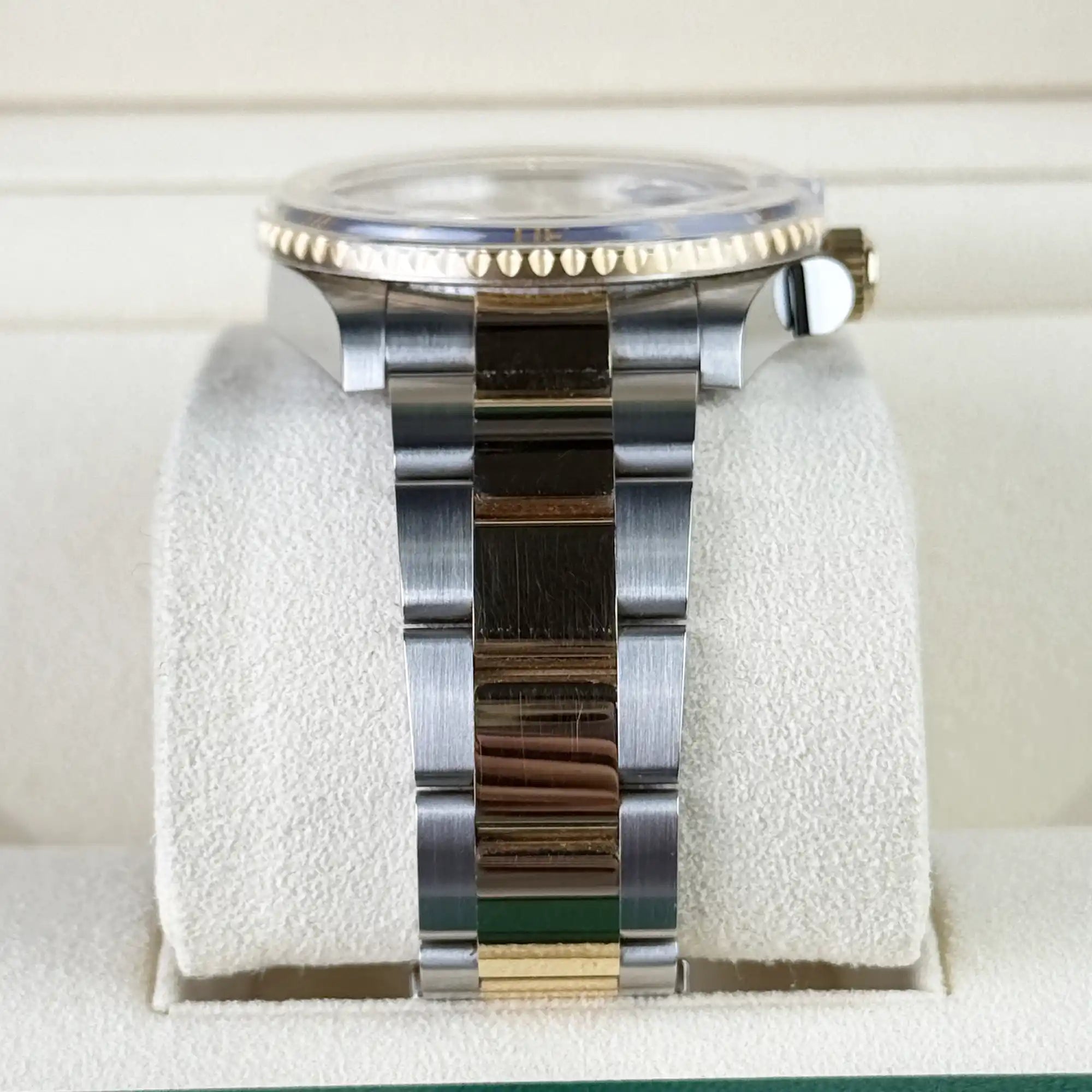 Rolex Submariner "Bluesy" 41 Oystersteel Yellow Gold 126613LB - Pre-owned Bracelet 1