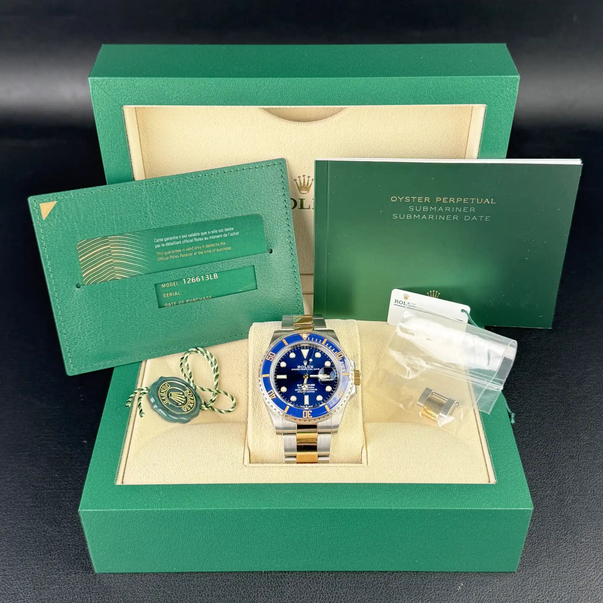Rolex Submariner "Bluesy" 41 Oystersteel Yellow Gold 126613LB - Pre-owned Full set