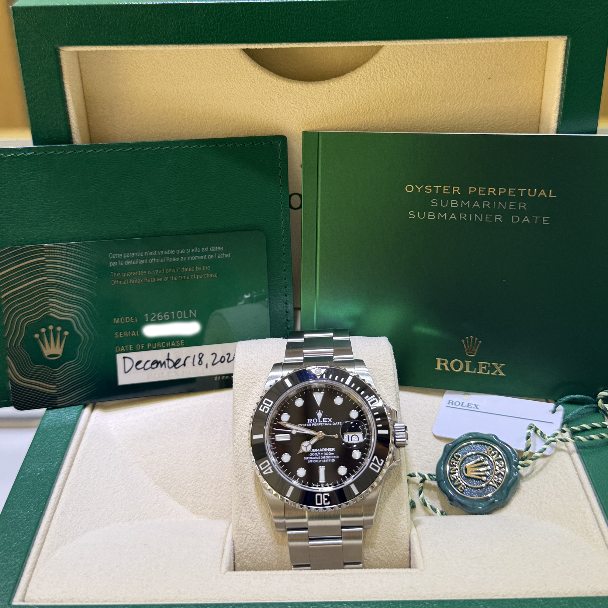 Rolex Submariner Date Black Dial 126610LN - 2020 Pre-owned - Full set