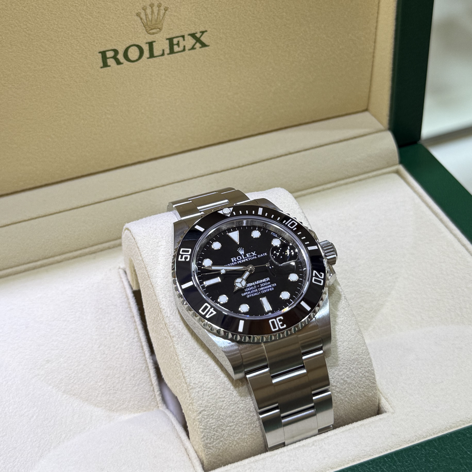 Rolex Submariner Date Black Dial 126610LN - 2020 Pre-owned - Left