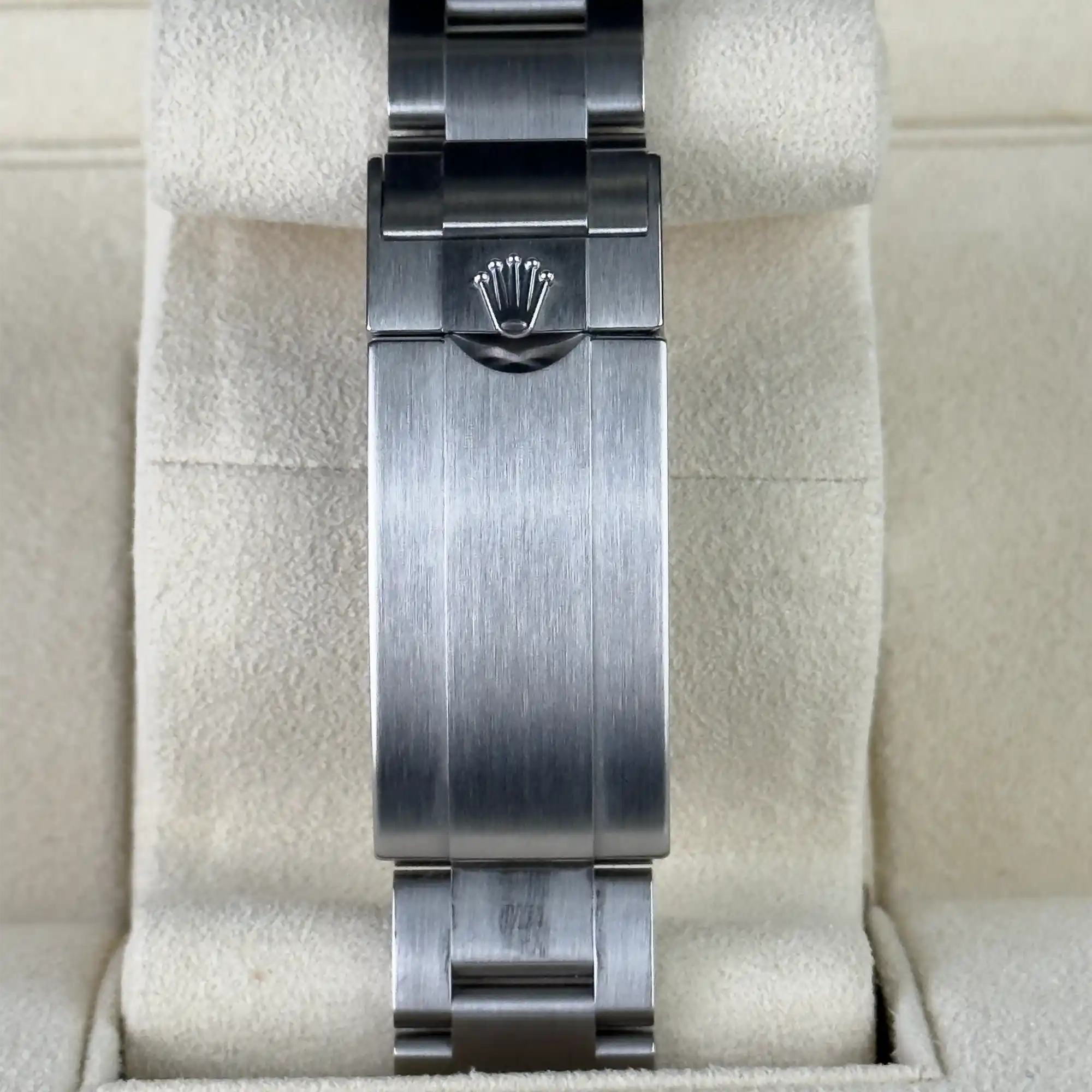 Rolex Submariner No Date Black Dial 124060 - PreOwned - Clasp 1