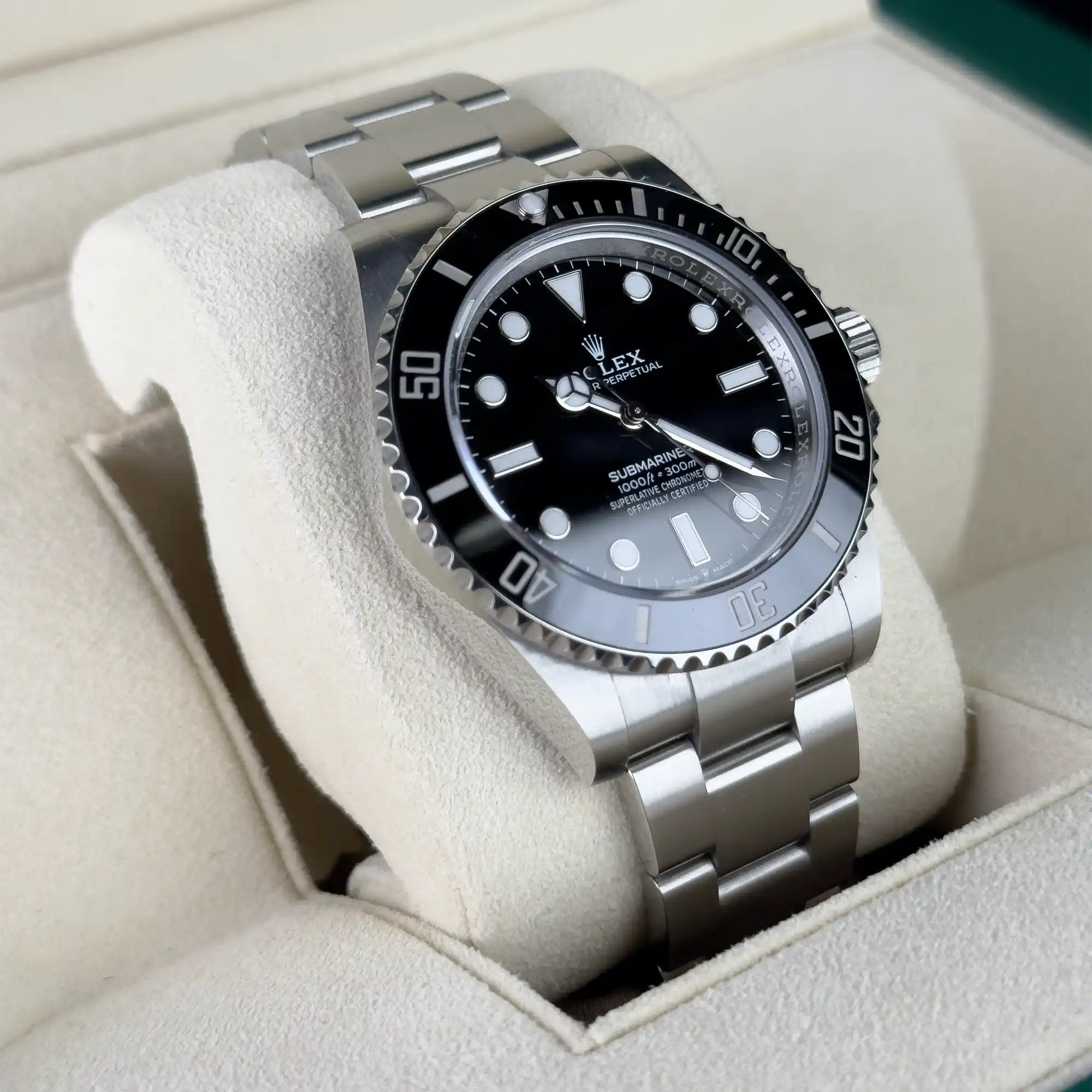 Rolex Submariner No Date Black Dial 124060 - PreOwned - Side 1