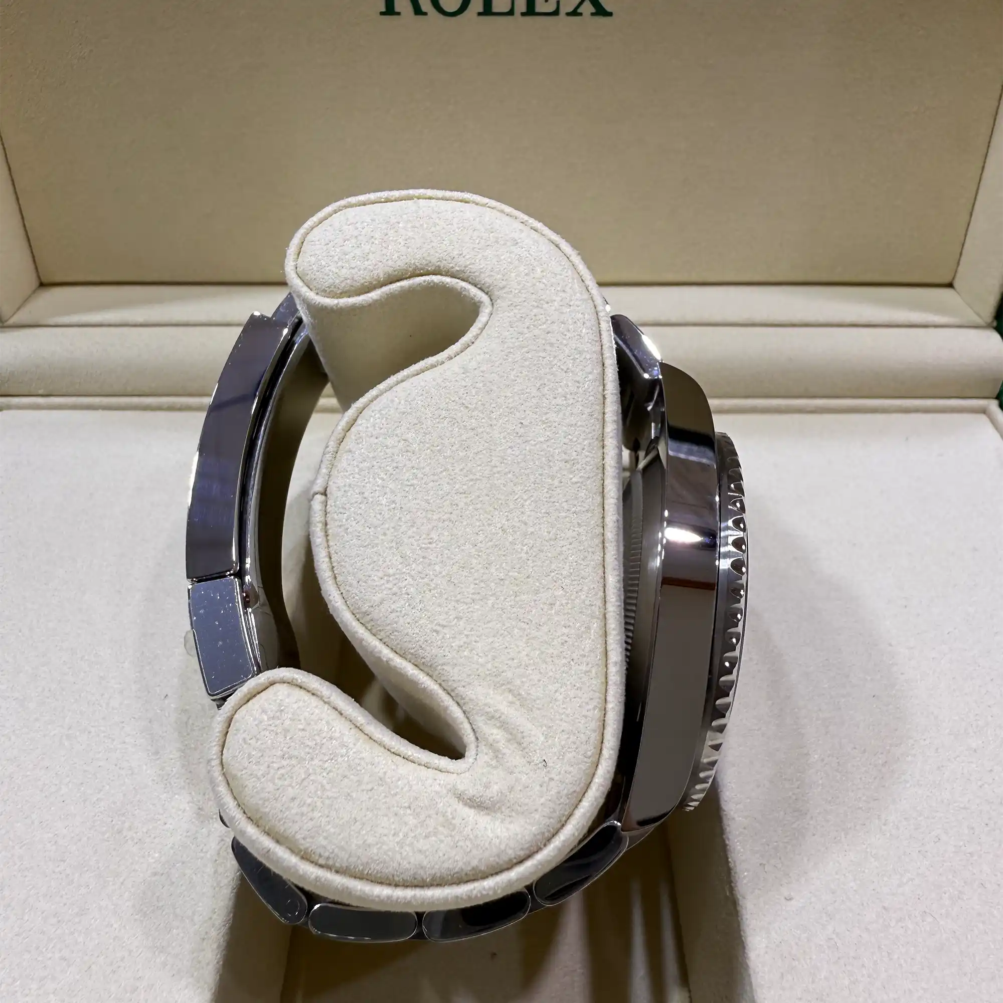 Rolex Submariner No Date Black Dial 124060 - Side