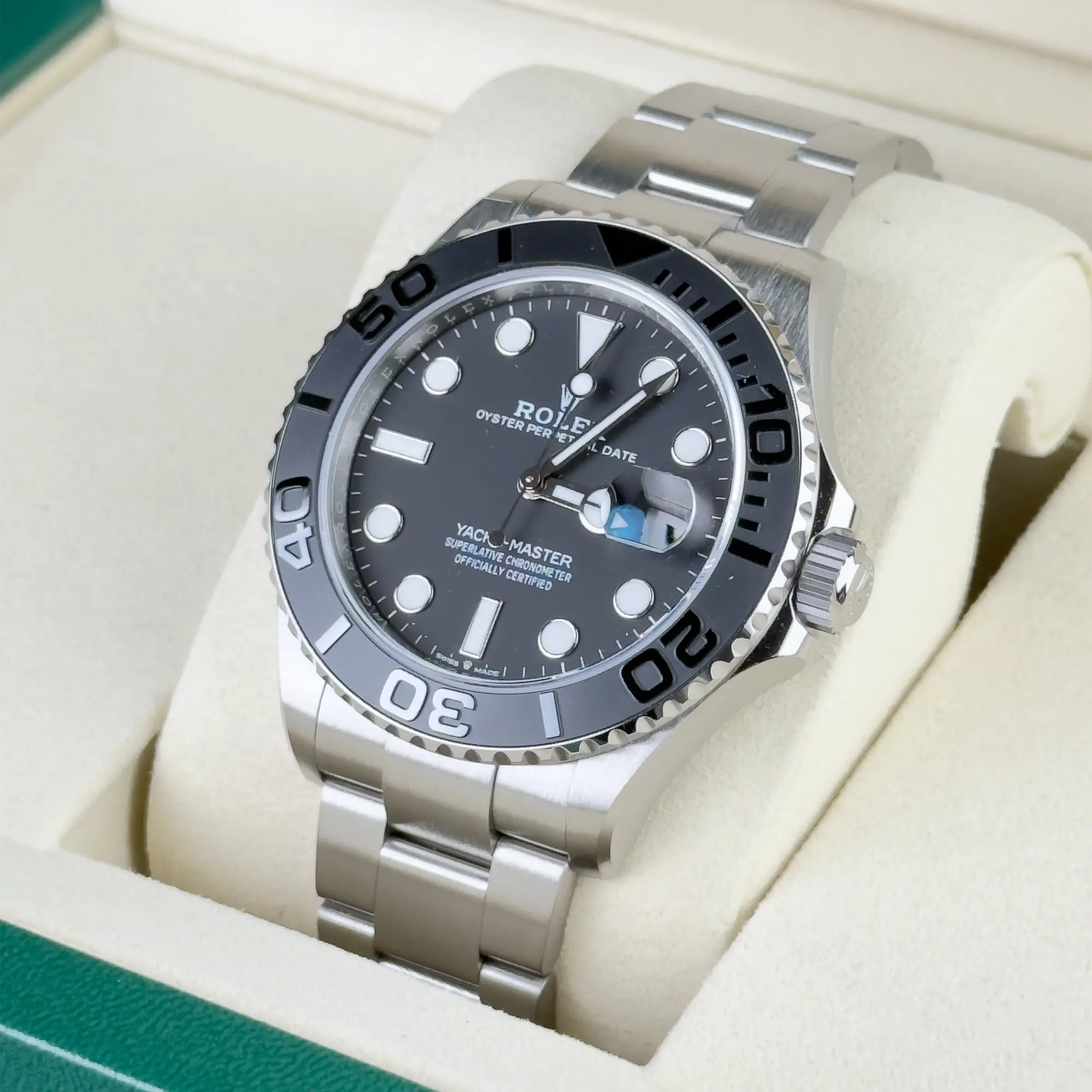 Rolex Yacht-Master 42 Black Dial Titanium 226627 - Side 2