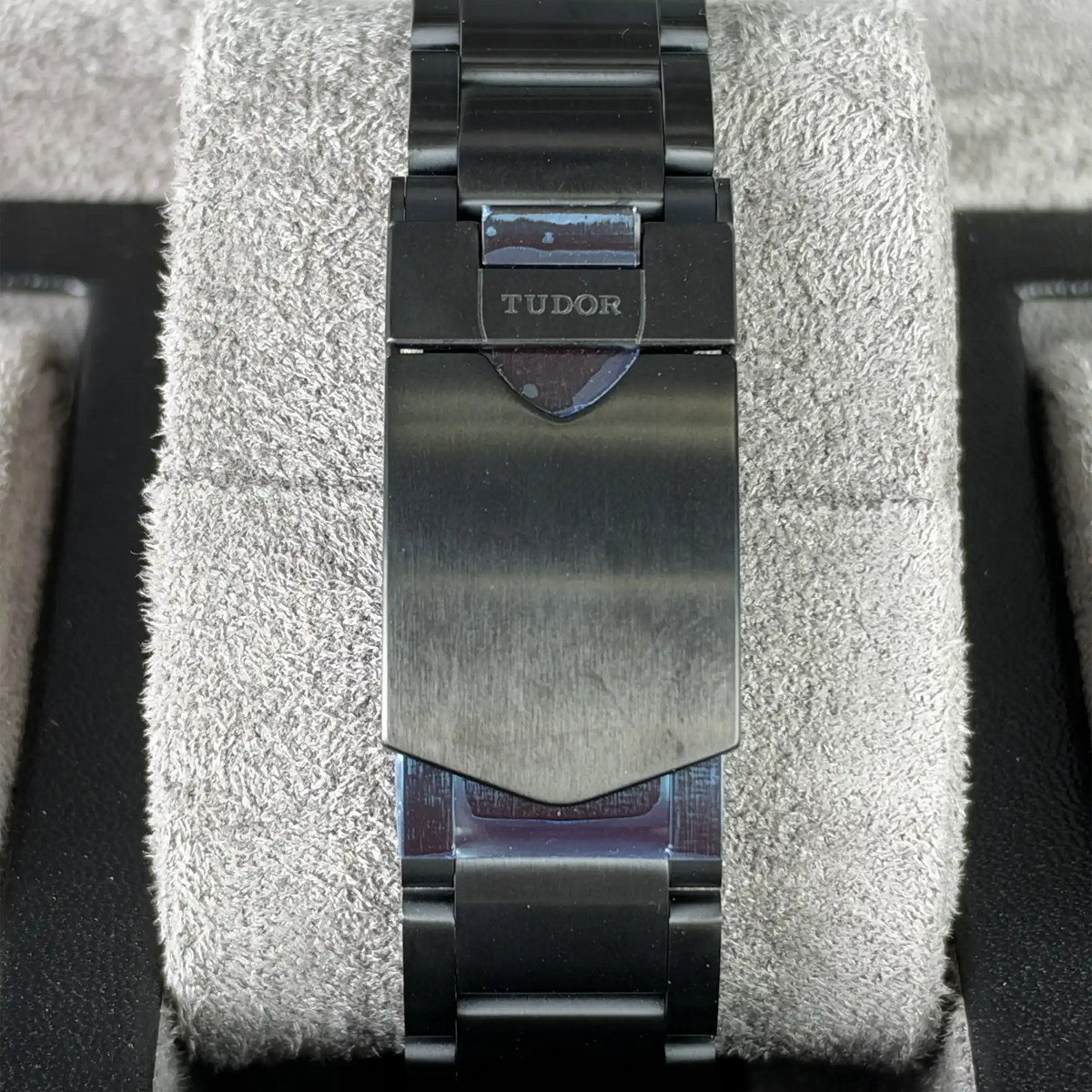 Tudor Black Bay Dark Black Dial 41mm Steel 79230DK-0008 - Bracelet 1
