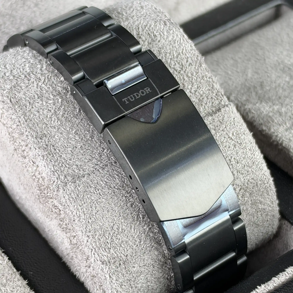 Tudor Black Bay Dark Black Dial 41mm Steel 79230DK-0008 - Bracelet 2