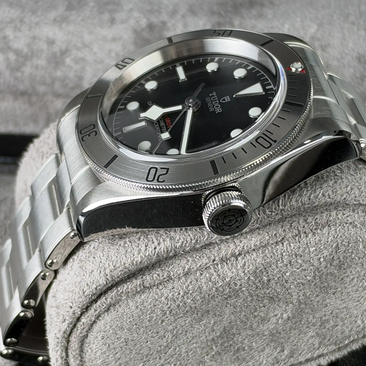 Tudor Heritage Black Bay Black Dial 41mm Steel 79730-0001 - Side 2
