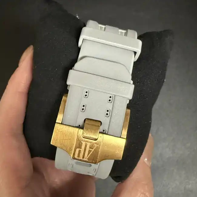 Audemars Piguet Royal Oak Offshore 26210OI.OO.A109CR.01 “Lebron James” - Pre-owned - Bracelet