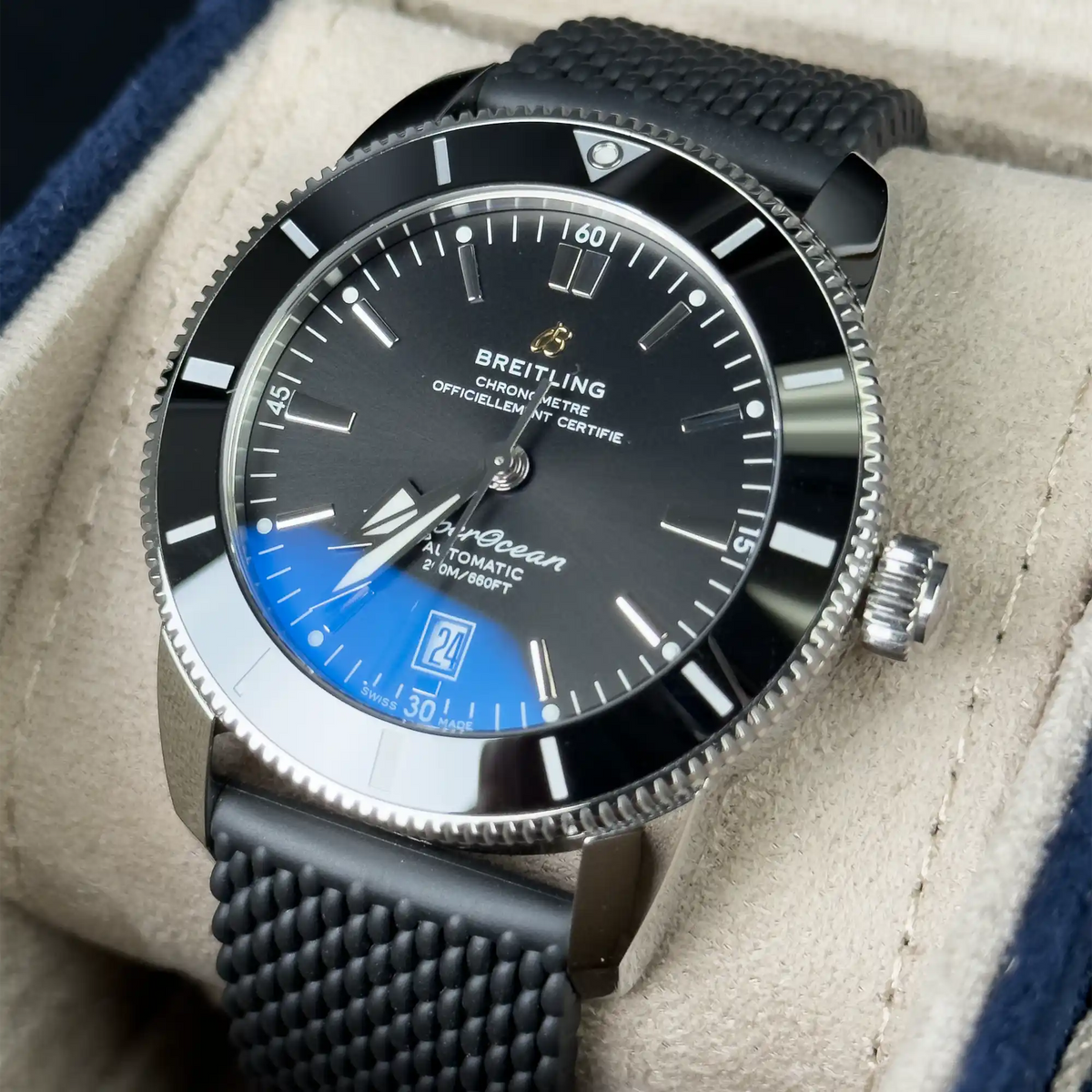 Breitling Superocean Heritage Black Dial Black Rubber Strap 46mm AB2020 - Right