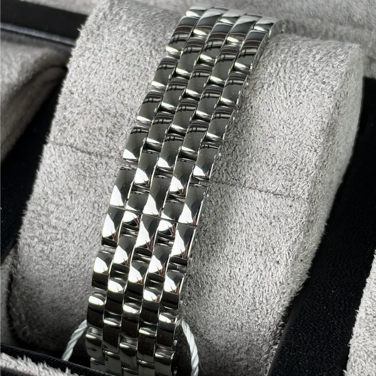 Cartier Panthère de Medium Silvered Dial Diamond Bezel Steel 27mm W4PN0018 - Bracelet 3