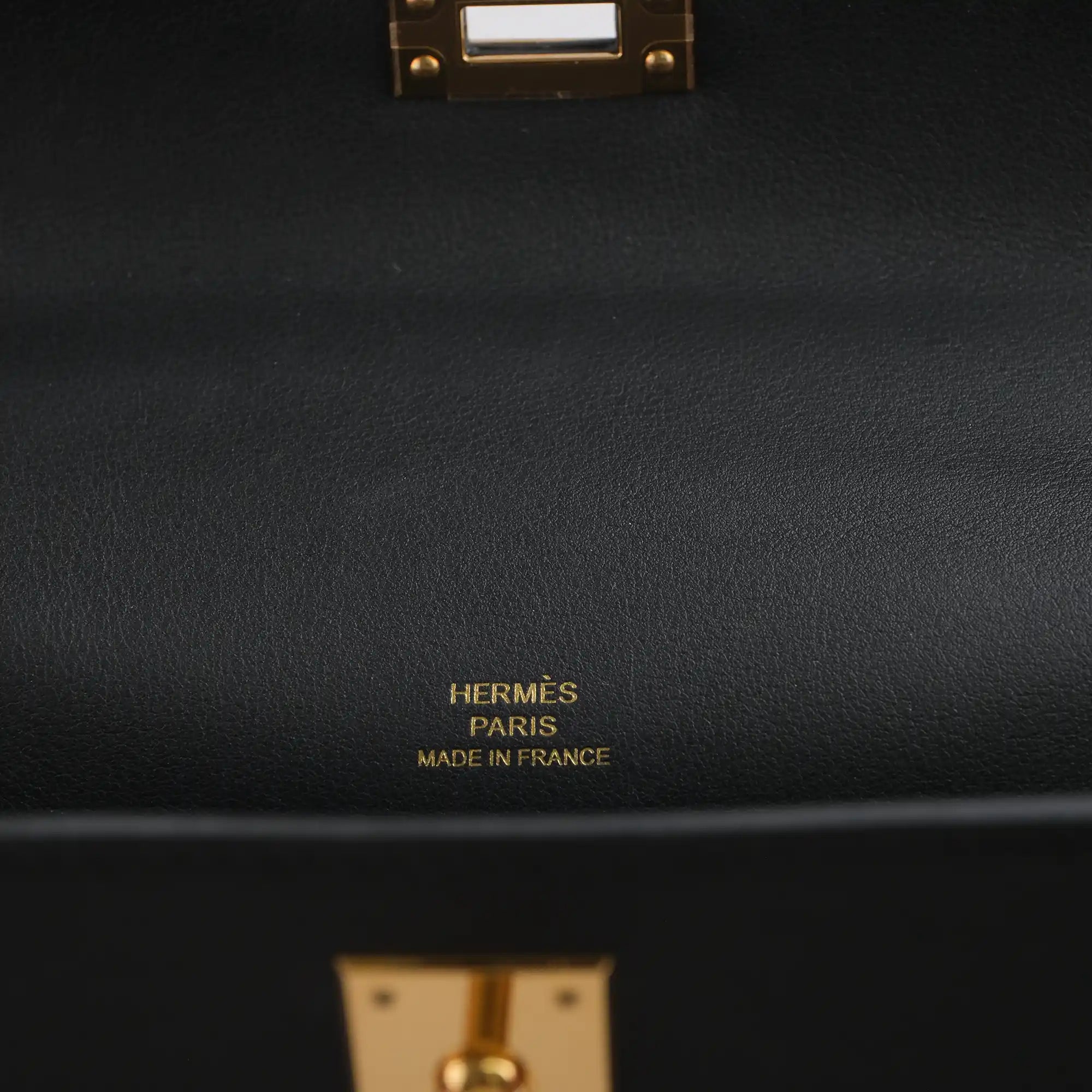 Hermès Kelly Pochette Black Swift Leather Gold Hardware - Logo
