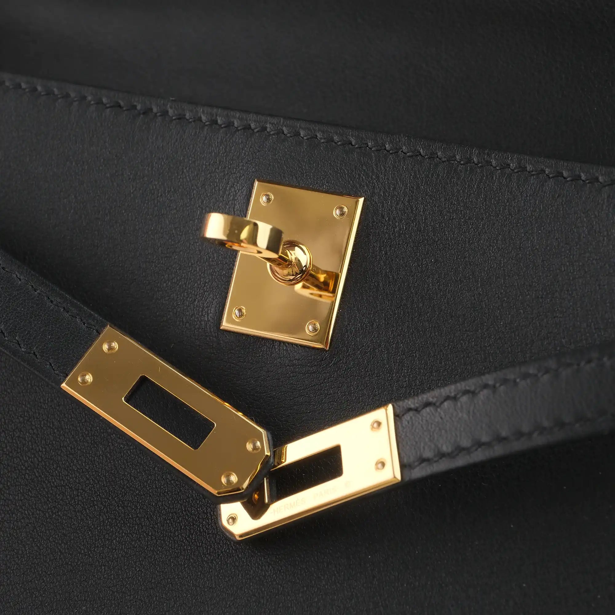 Hermès Kelly Pochette Black Swift Leather Gold Hardware - Touret