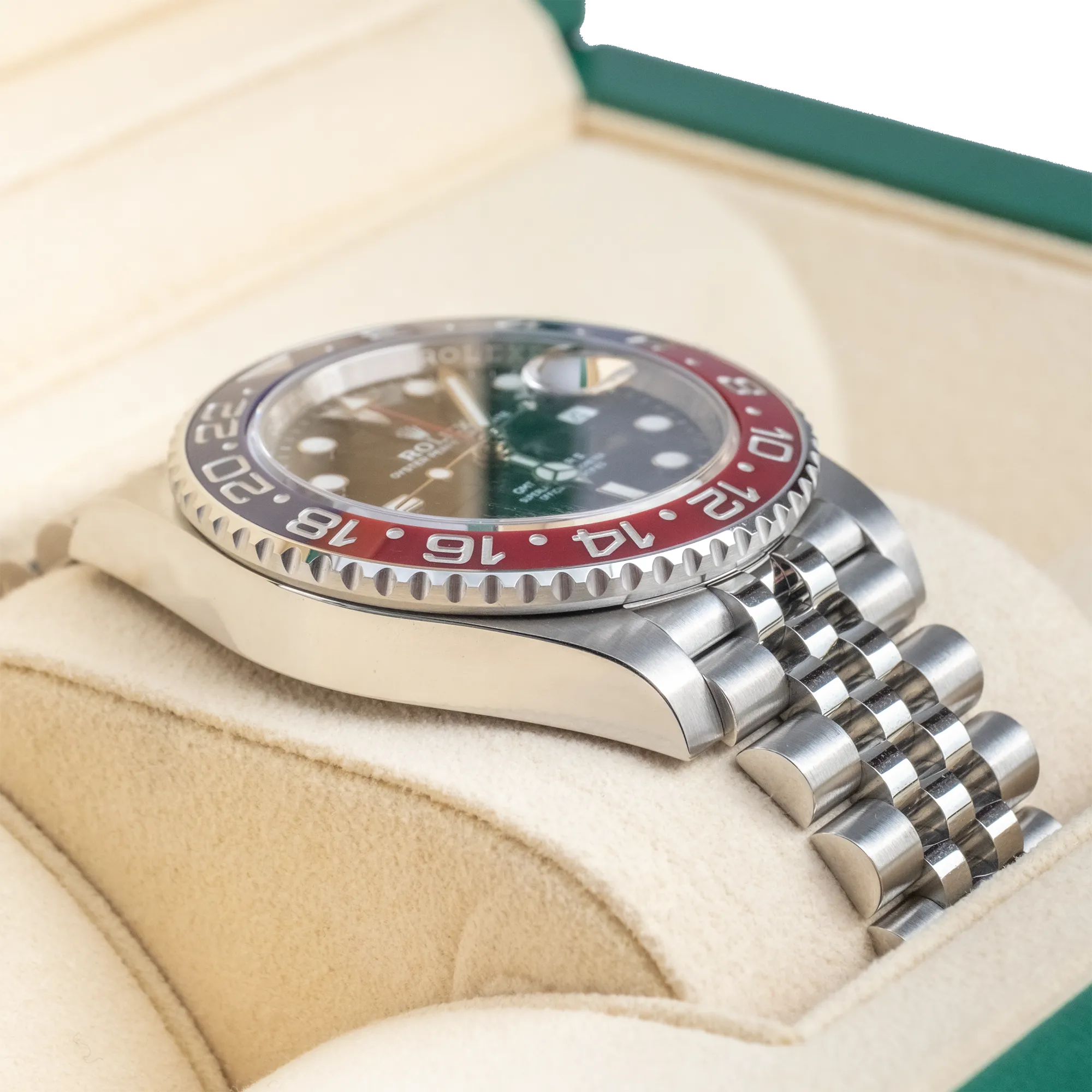 Left_-_Pepsi_126710BLRO_Jubilee_2020_GMT_Master_II