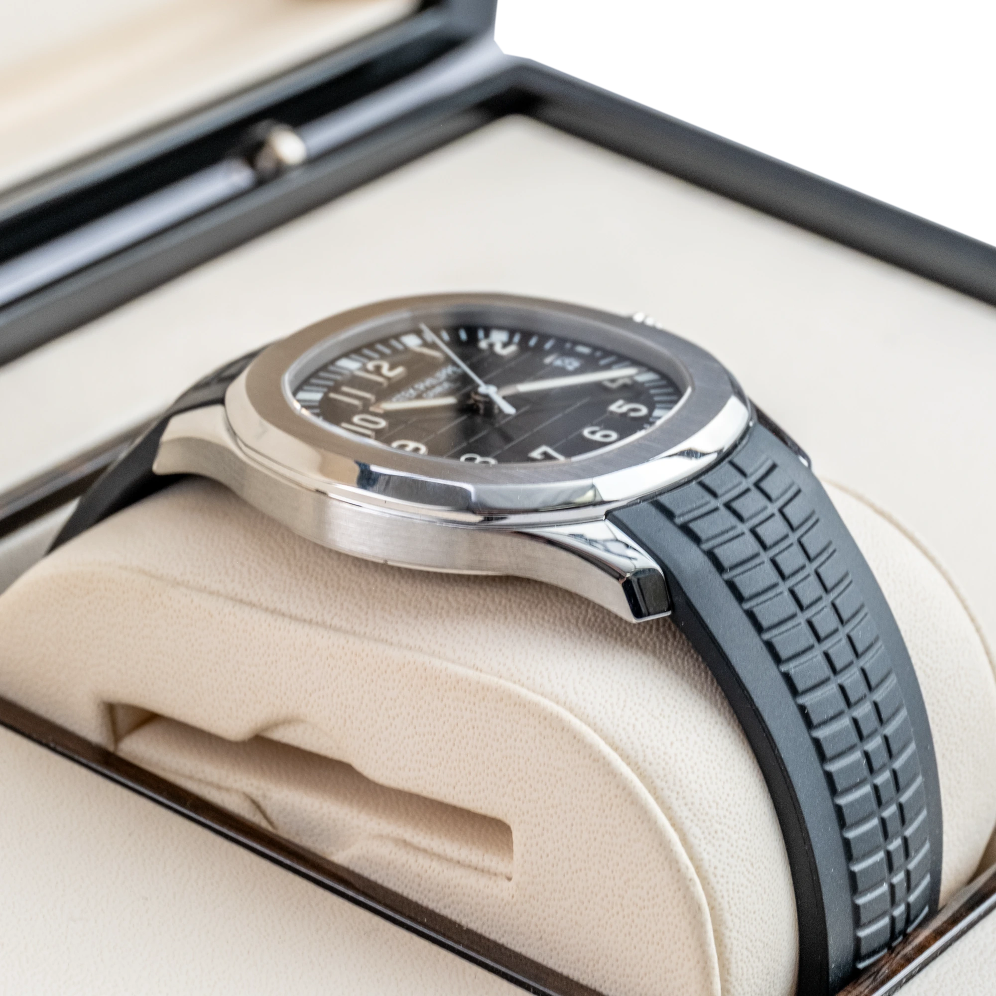 Patek Philippe Aquanaut Black Dial 5167A- Left
