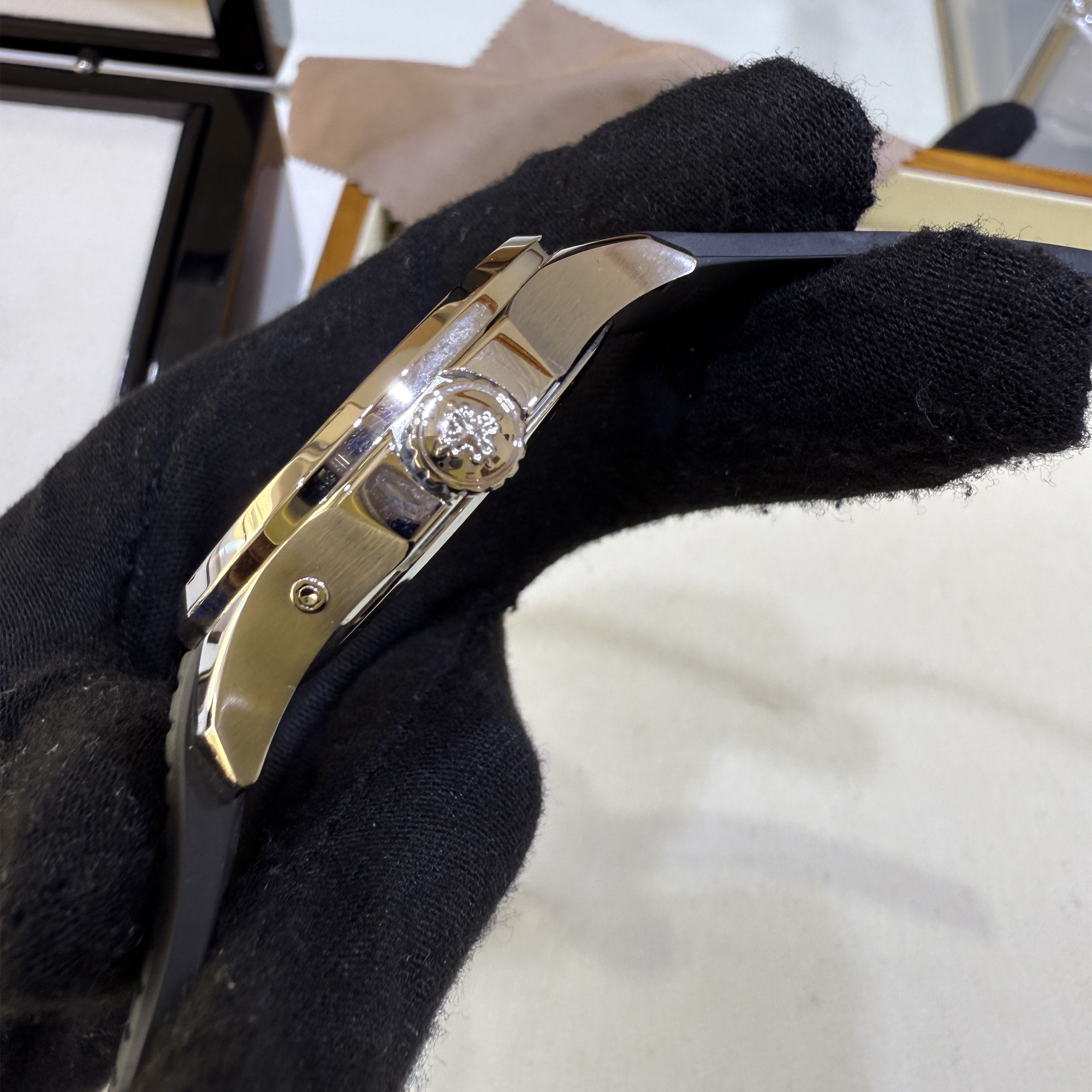 Patek Philippe Aquanaut Black Dial Travel Time 5164A/001 - Pre-Owned - Crown