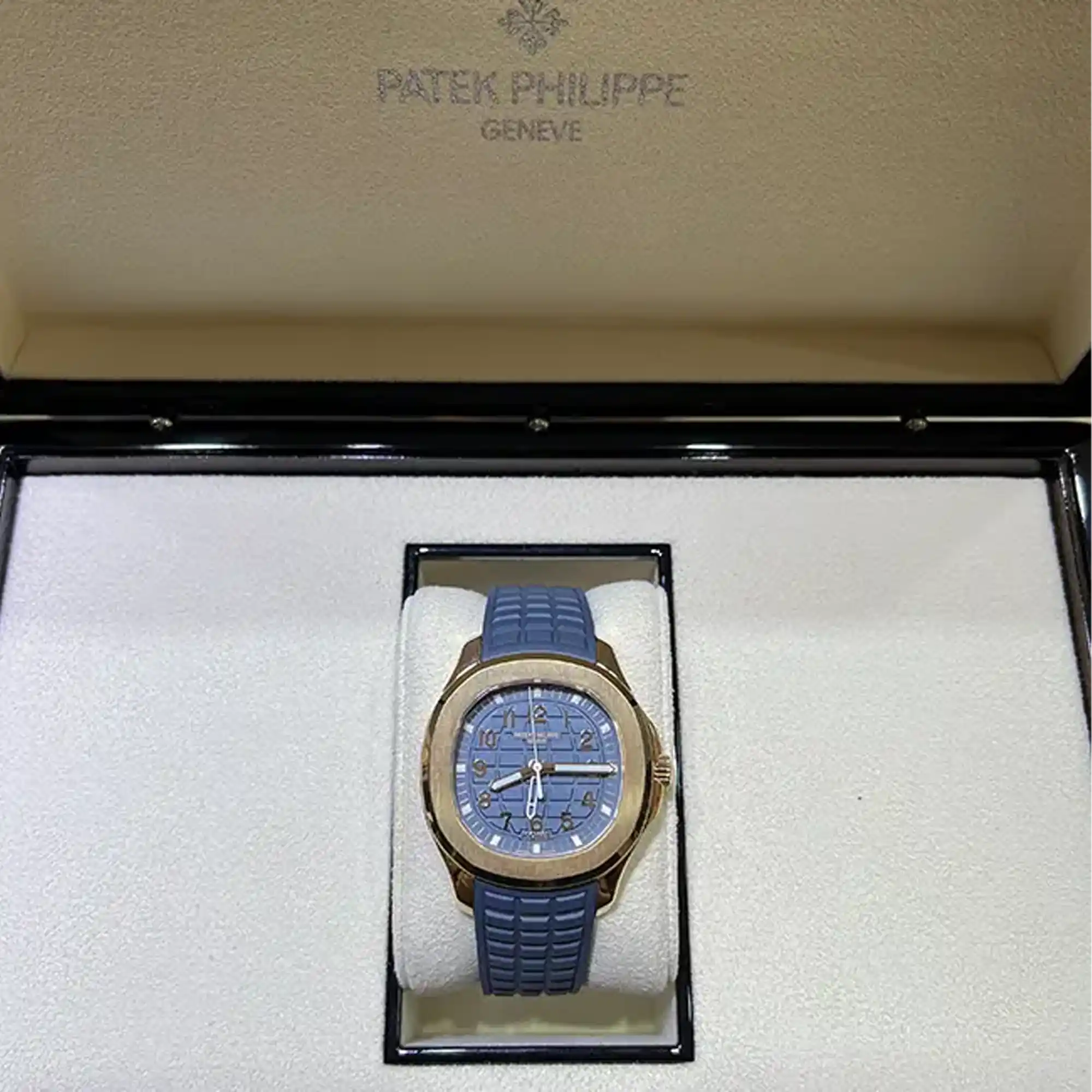 Patek Philippe Aquanaut Travel Time Opaline Blue and Gray Dial 38.8mm Rose Gold 5269R-001 - In box