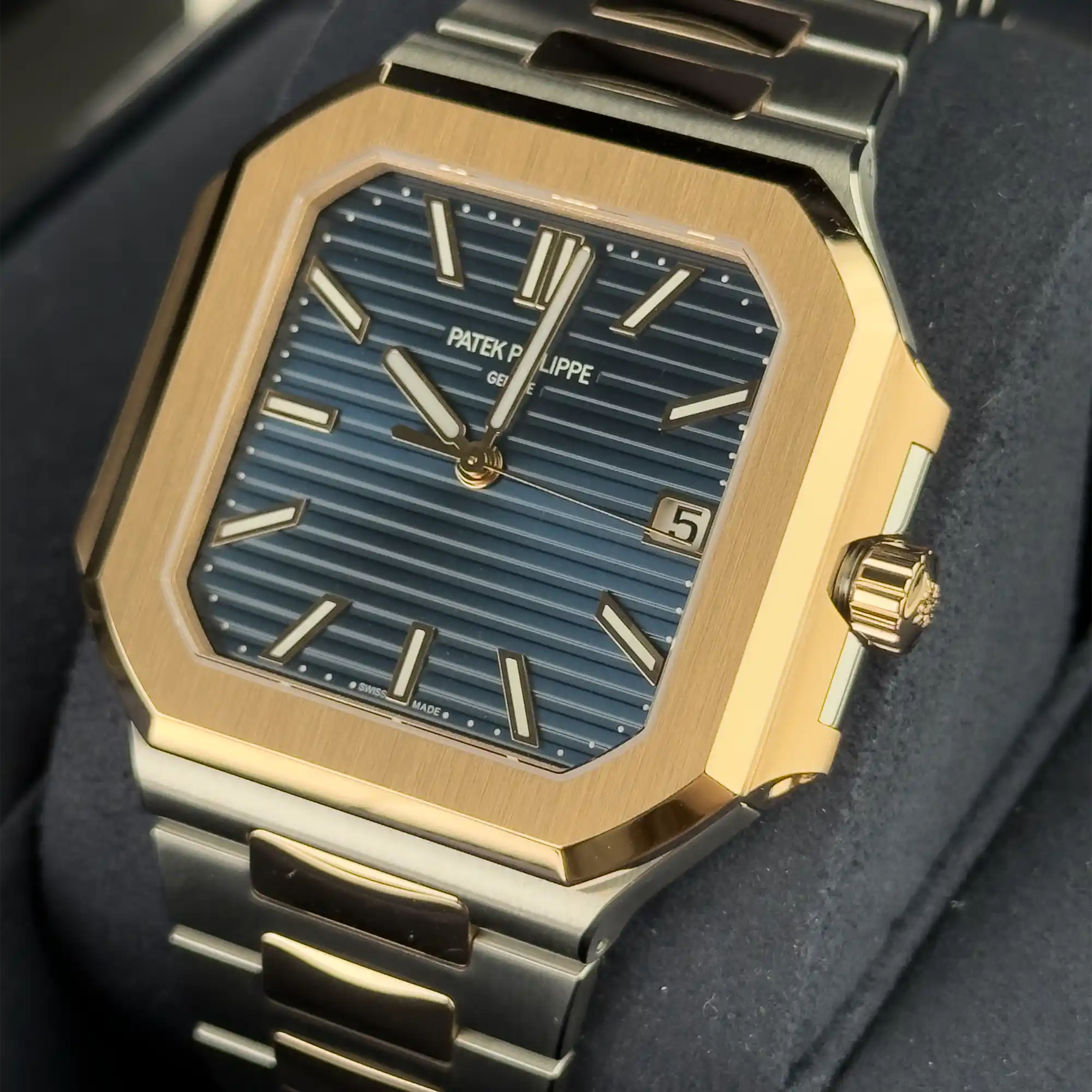 Patek Philippe Cubitus Sunburst Blue Dial 45 Stainless Steel Rose Gold 5821/1A-001 - right
