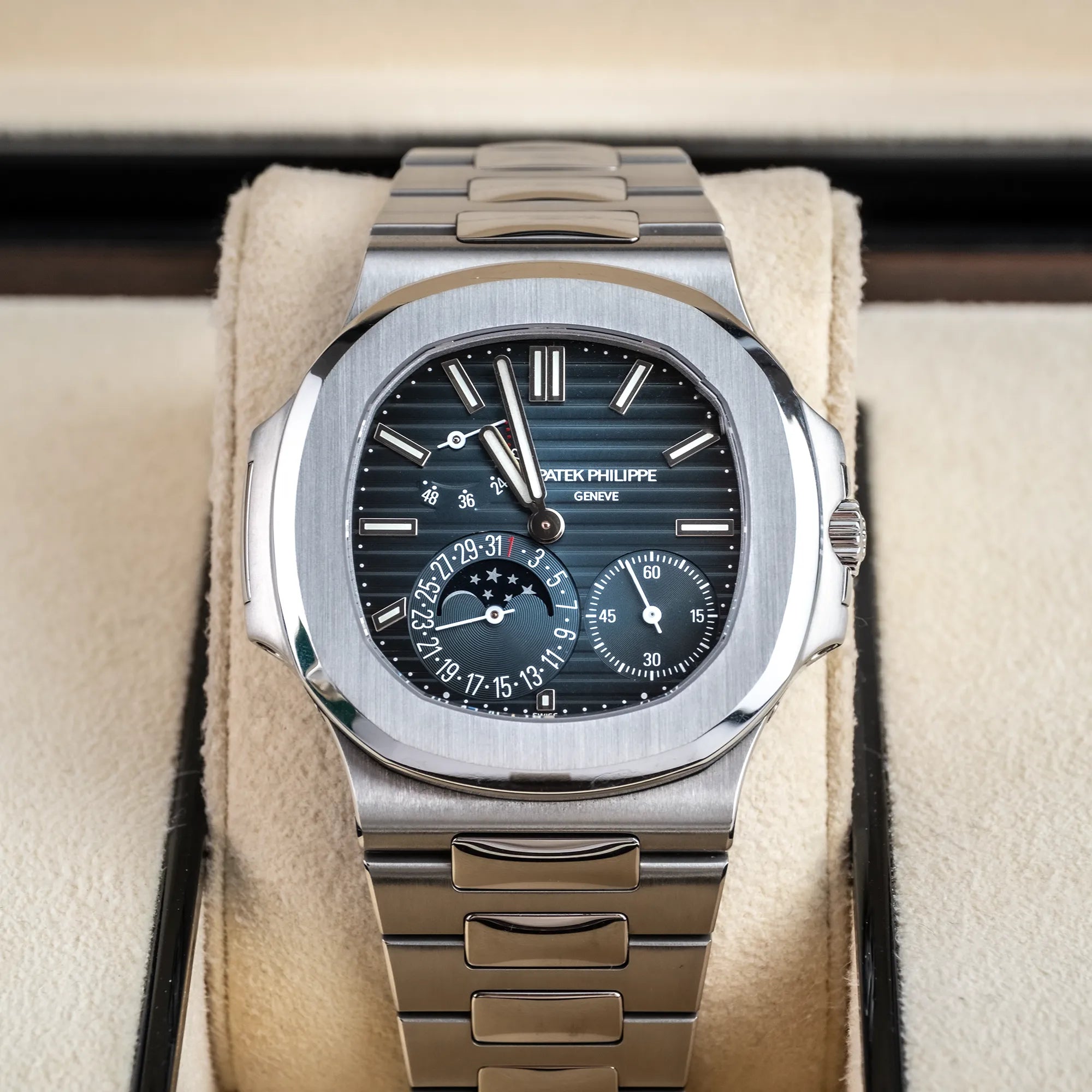 Patek Philippe Nautilus Blue Dial Steel 5712/1A - Pre-owned - In box
