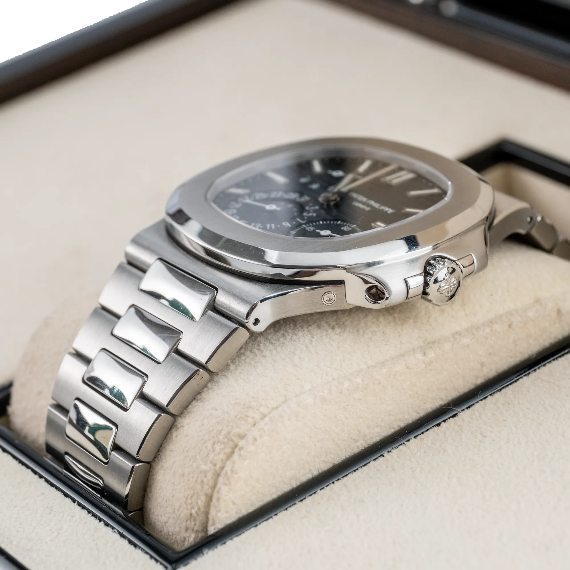 Patek Philippe Nautilus Blue Dial Steel 5712/1A - Pre-owned - Right