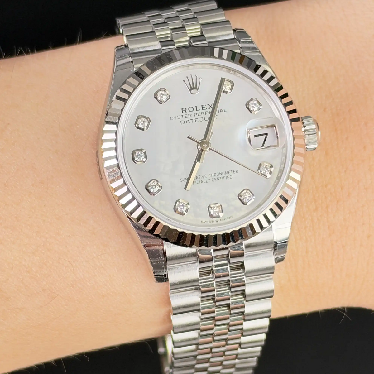 Rolex Datejust 31 Mother of Pearl Diamond hourmarker Oystersteel White Gold Jubilee 278274 - Wrist