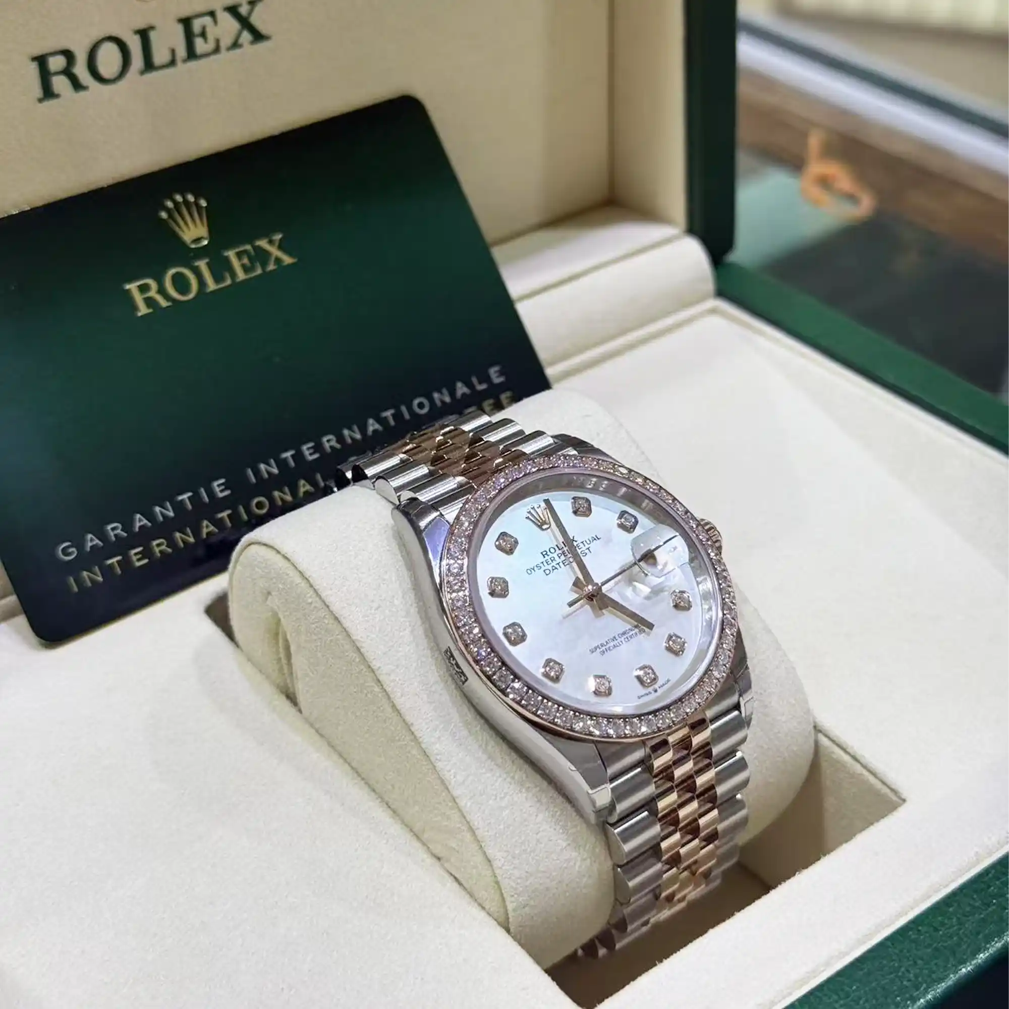 Rolex Datejust 36 Mother Of Pearl Diamond Oystersteel Rose Gold Jubilee 126281RBR - Side