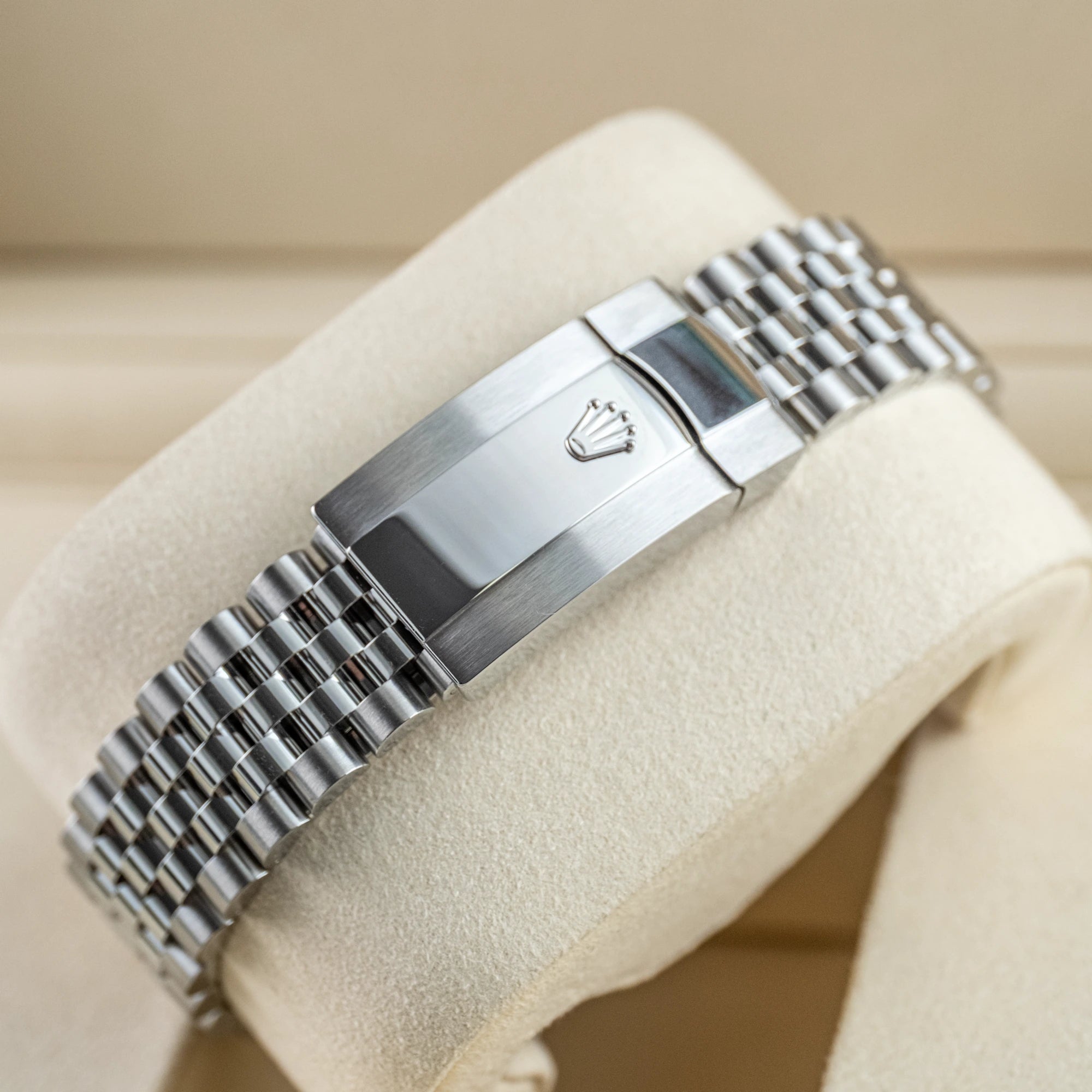 Rolex Datejust 36 White Roman Oystersteel White Gold Jubilee 126234 - Bracelet