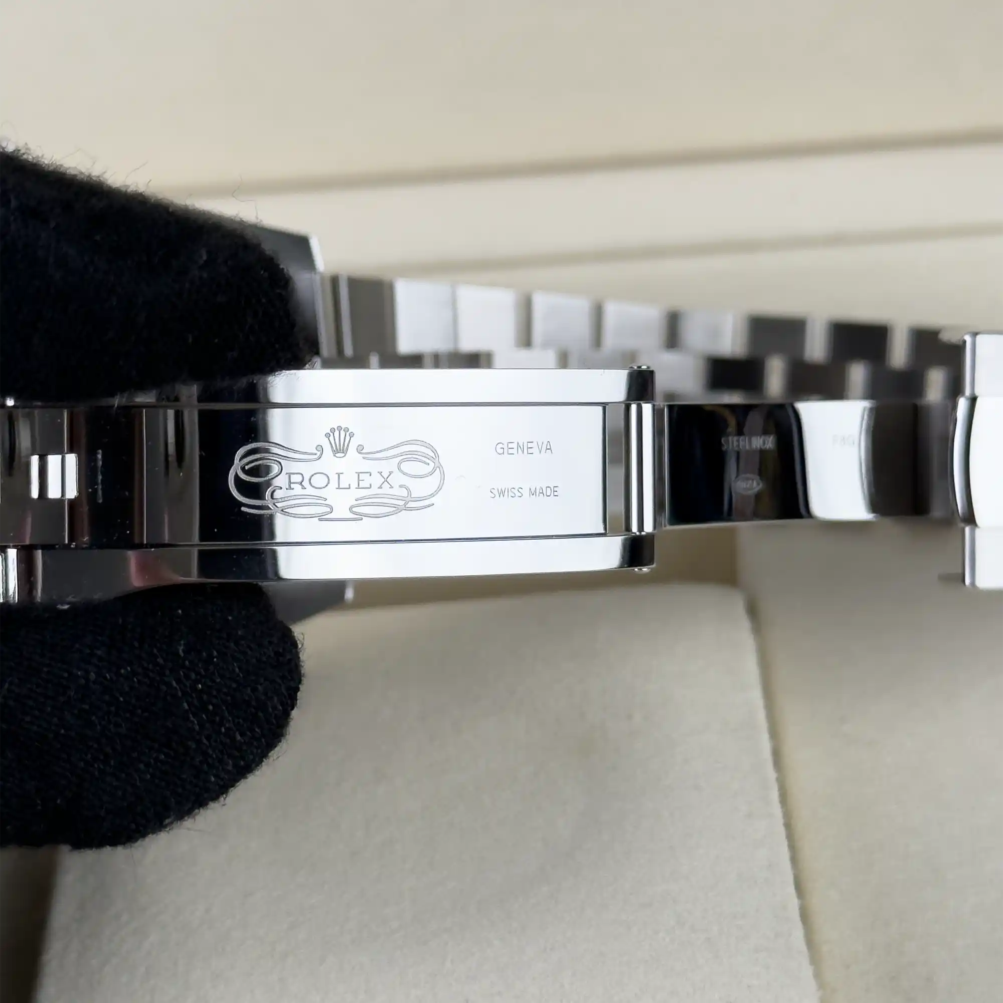 Rolex Datejust 41 Blue Diamond Oystersteel White Gold Jubilee 126334 - inside