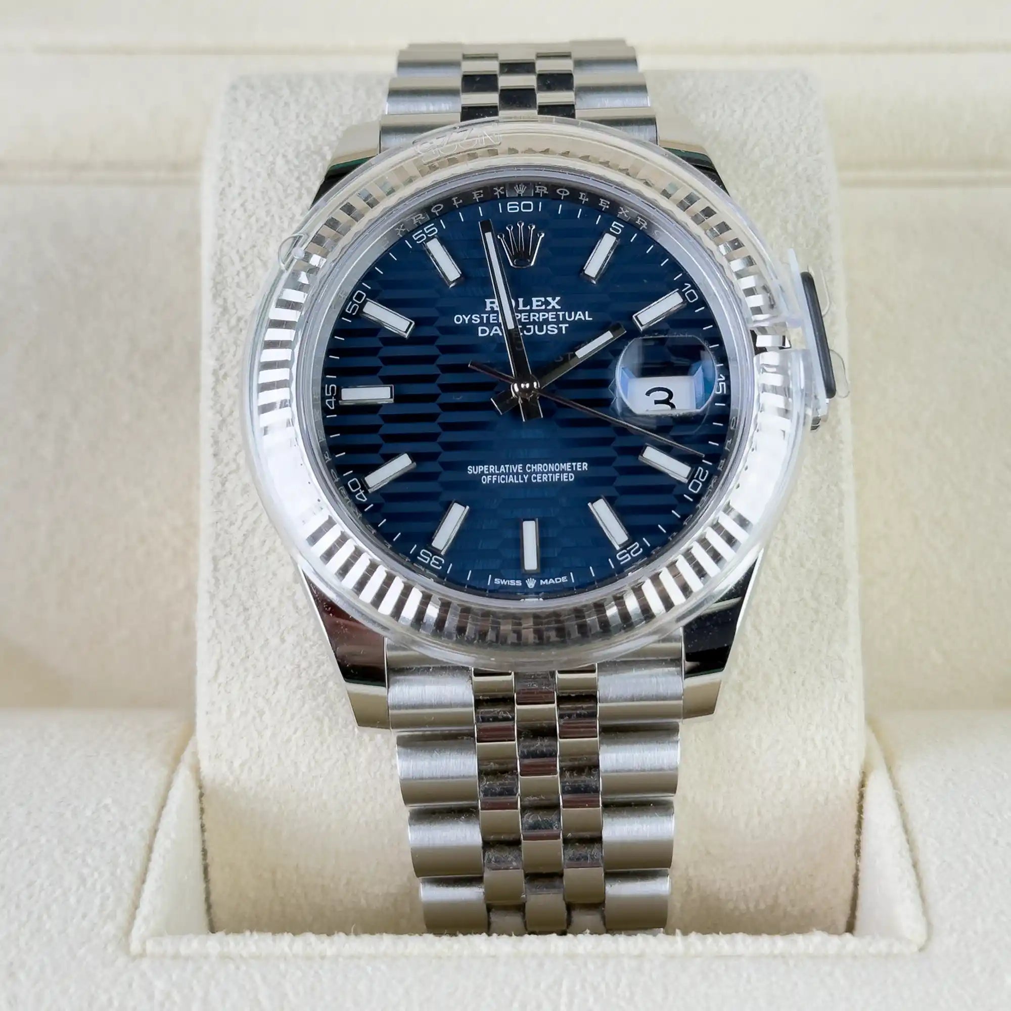 Rolex Datejust 41 Blue Motif Dial Jubilee 126334 - Front