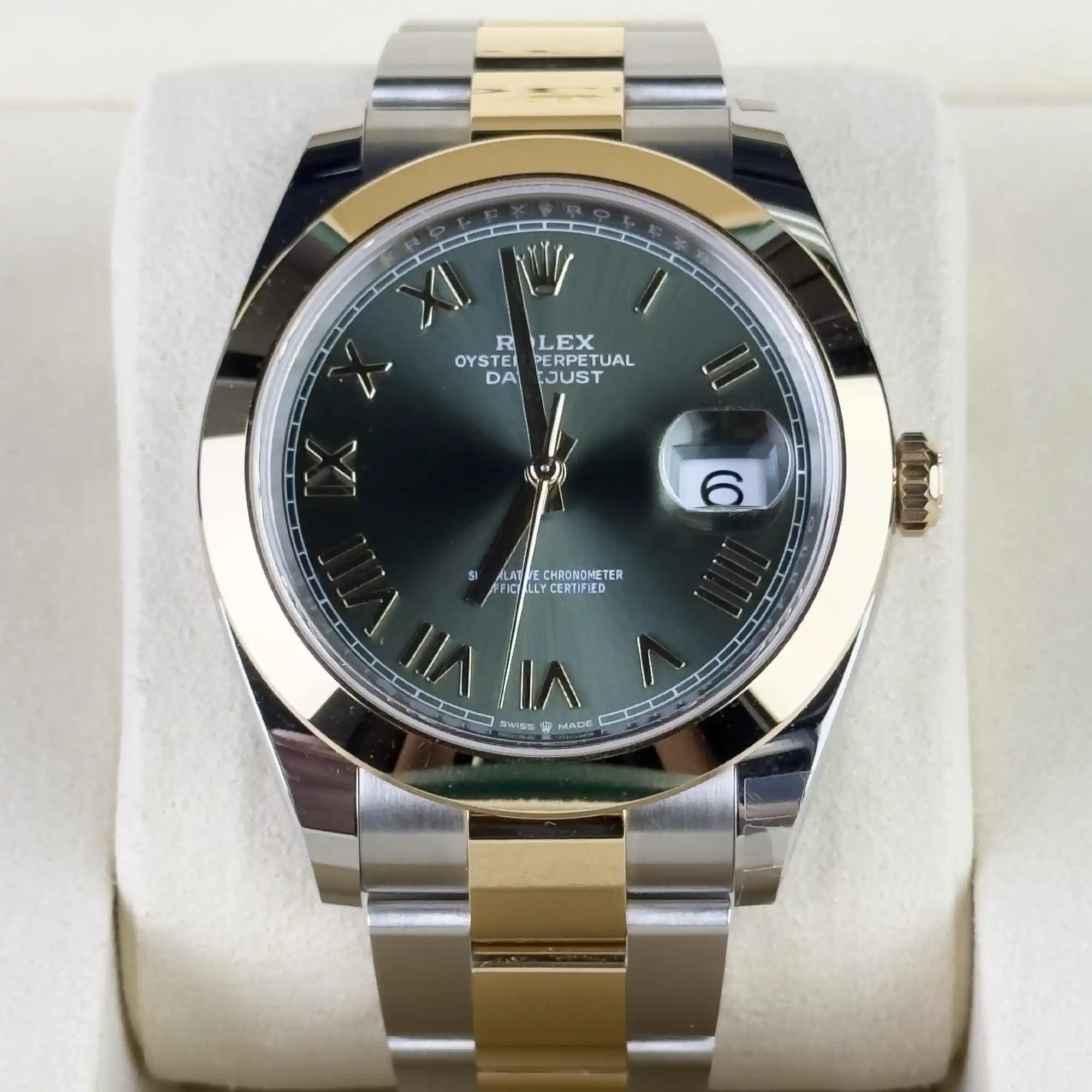 Rolex Datejust 41 Olive Green Smooth Bezel Yellow Gold and Steel Oyster 126303 - Front